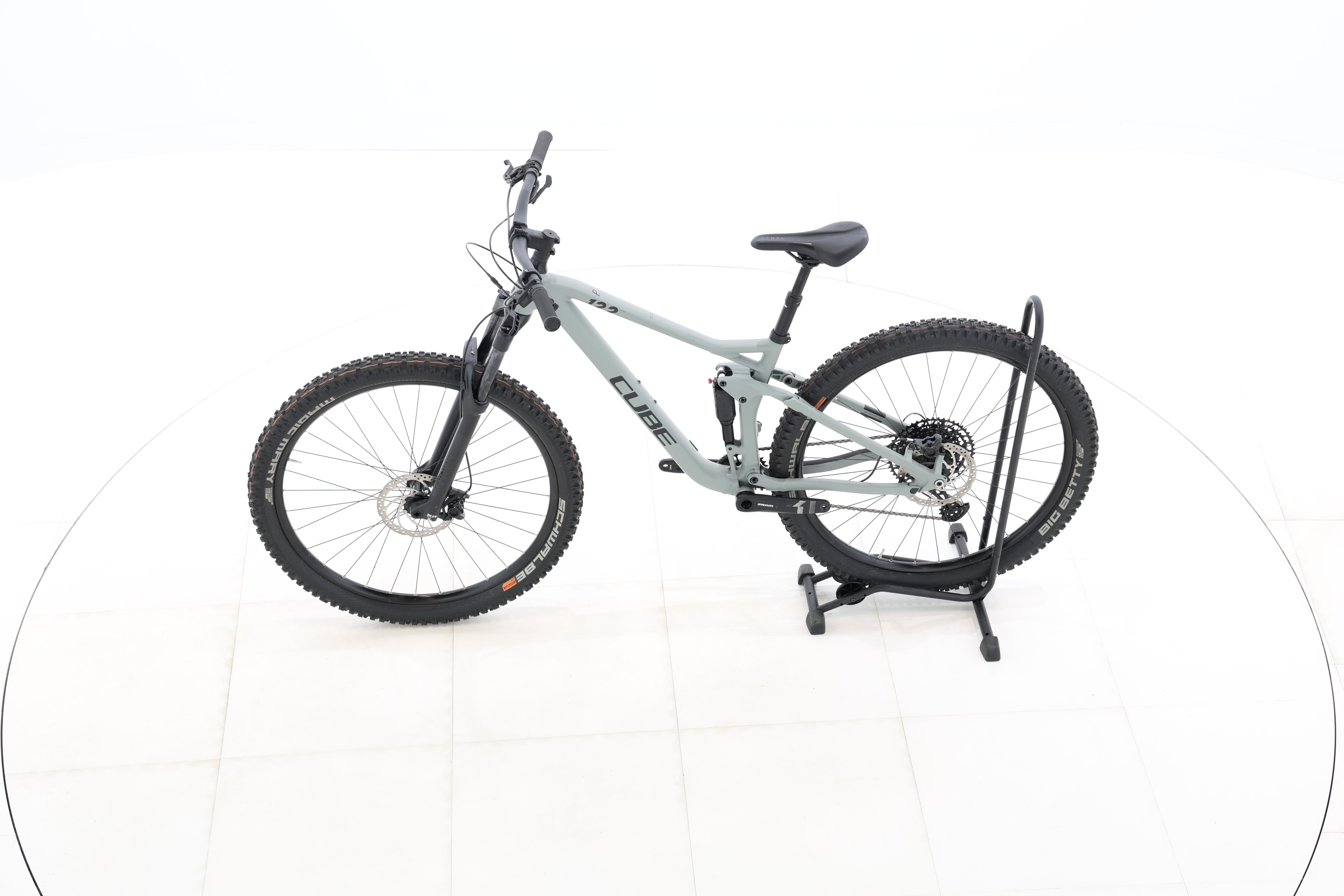 cdb9a80f-3583-4a24-916d-4dbd23459df8