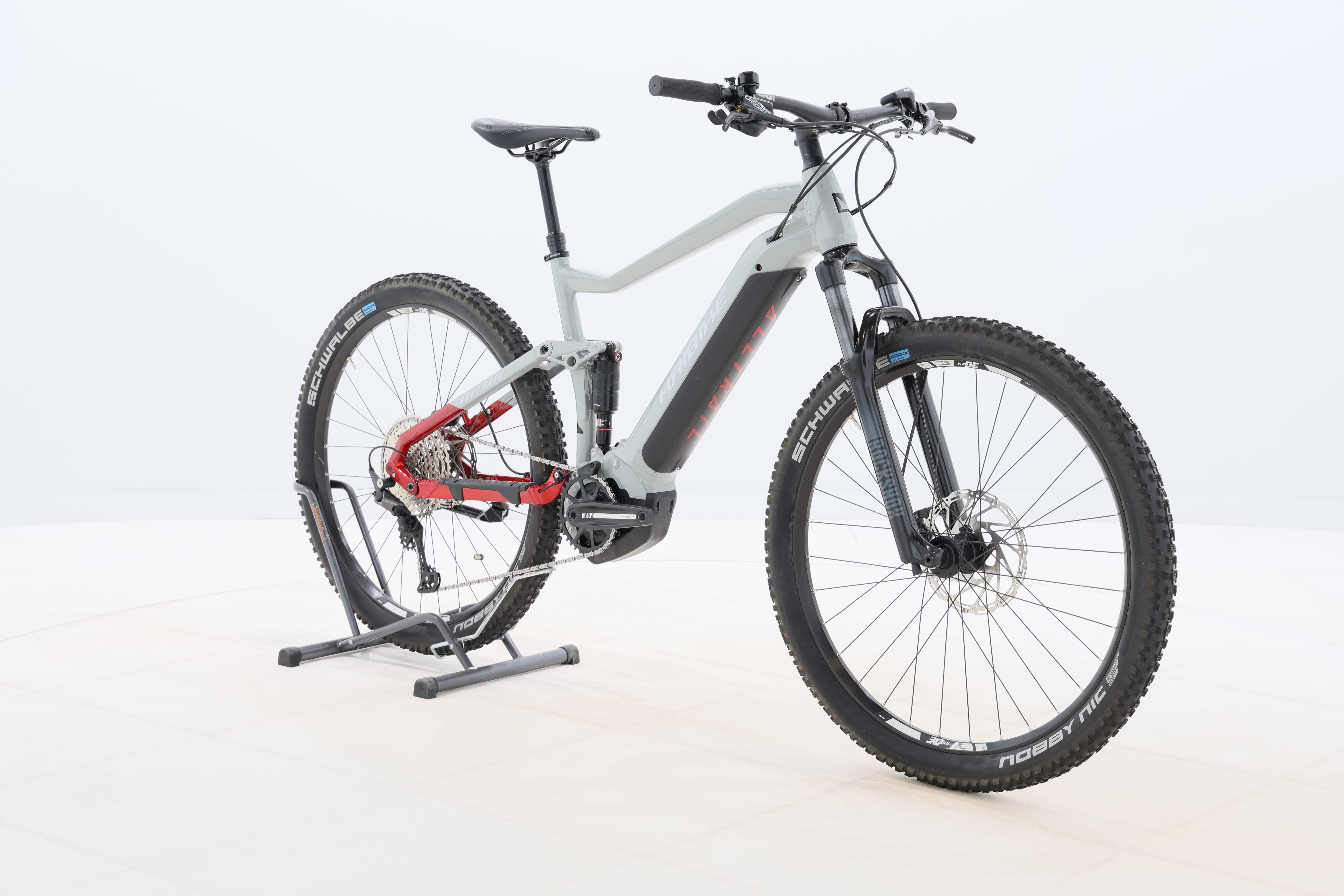 e3b1f72d-3193-4baf-8137-5927322636e9