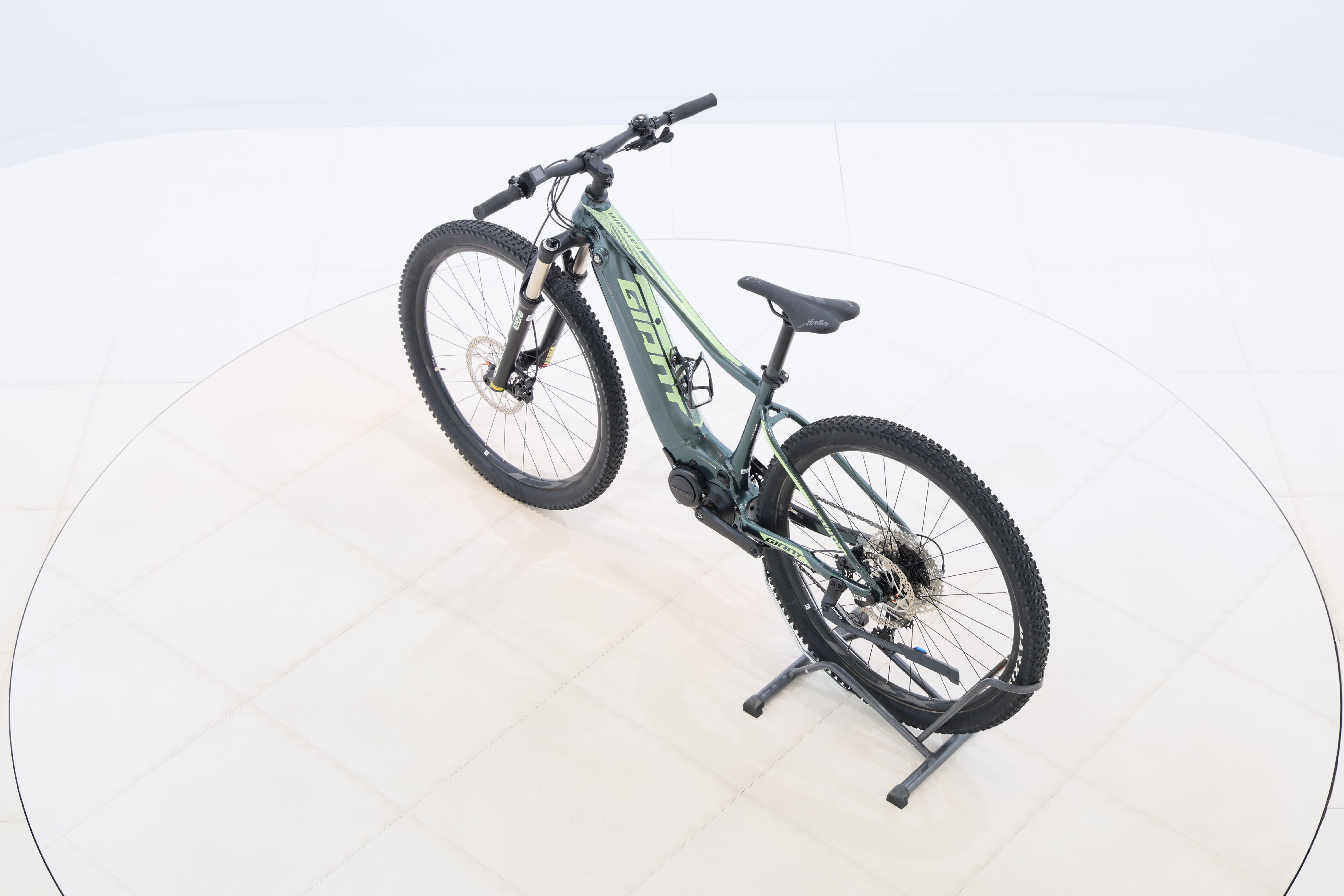 8926cc61-7c3d-4fb2-9cbf-25b56b8010c9