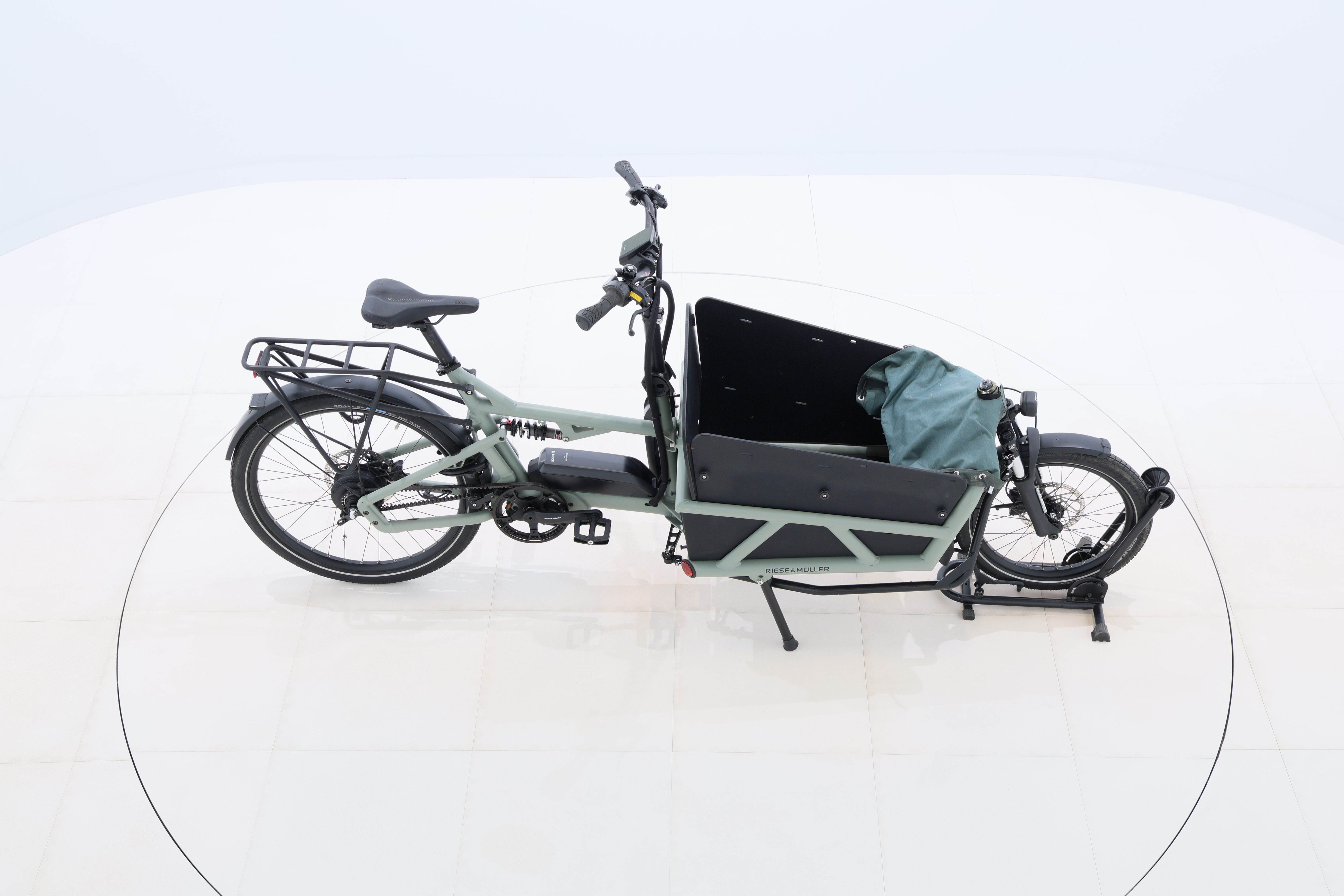 f1eef5a6-10c8-4425-9a5d-87e727683c61