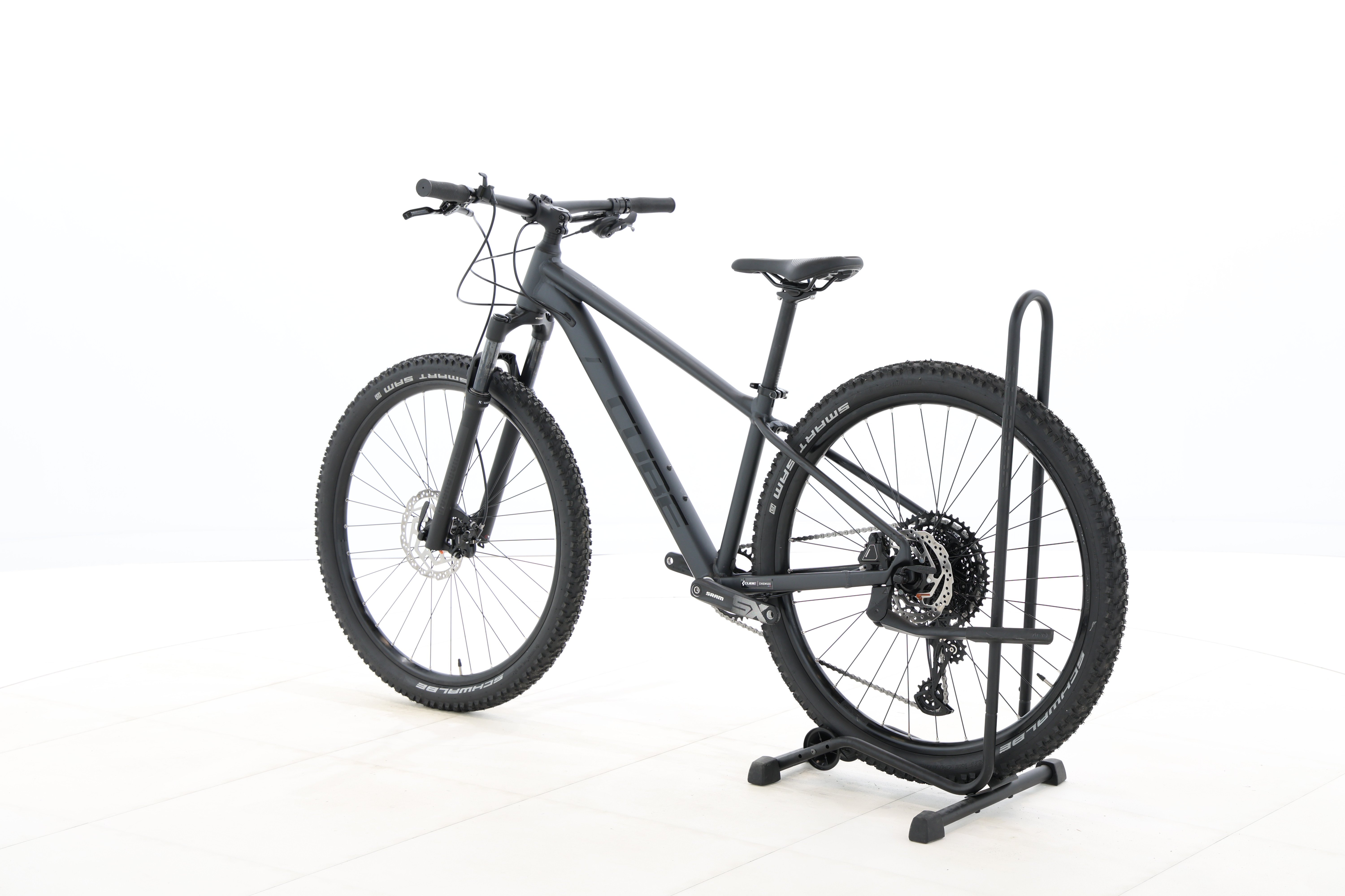 b0359966-68c3-43bb-8b40-c329c3196b39