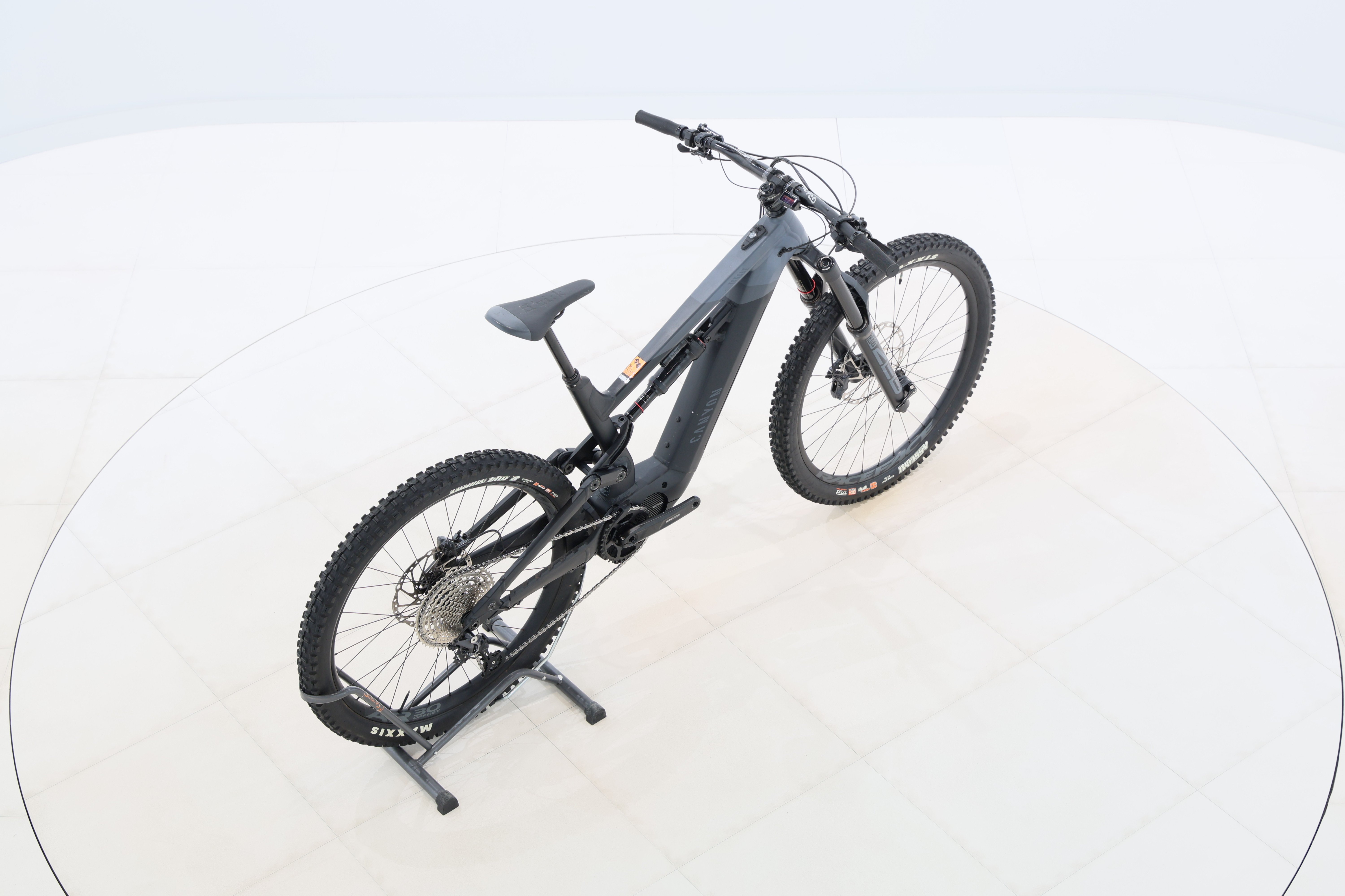 6778c6f5-79e9-4dfa-b2ad-c892fae83ae0