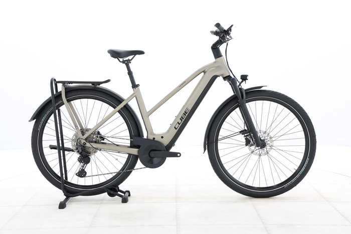 Cube KATHMANDU HYBRID PRO 750 2024