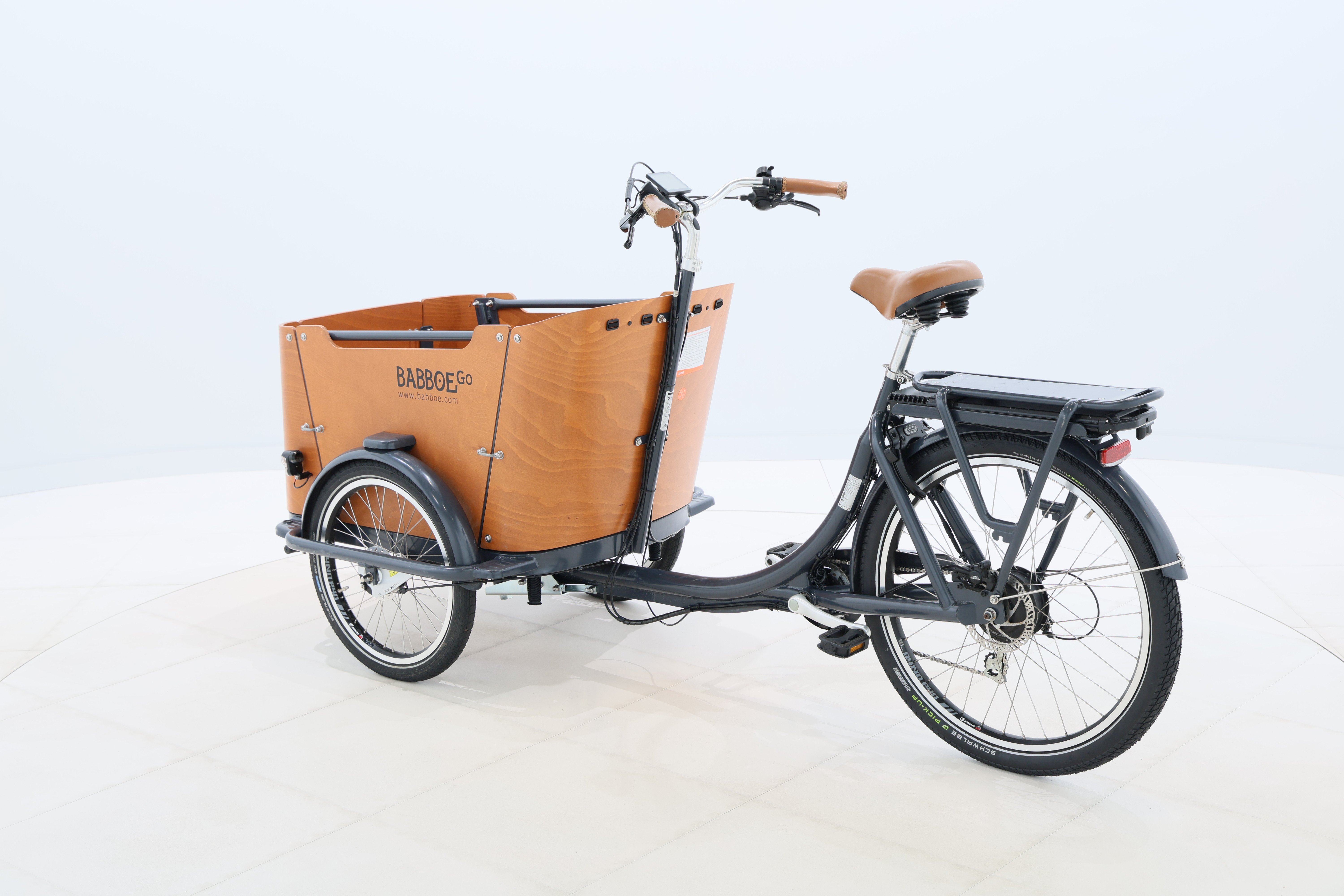 1e8a9b3d-8808-4263-afdd-02dcec937c3a