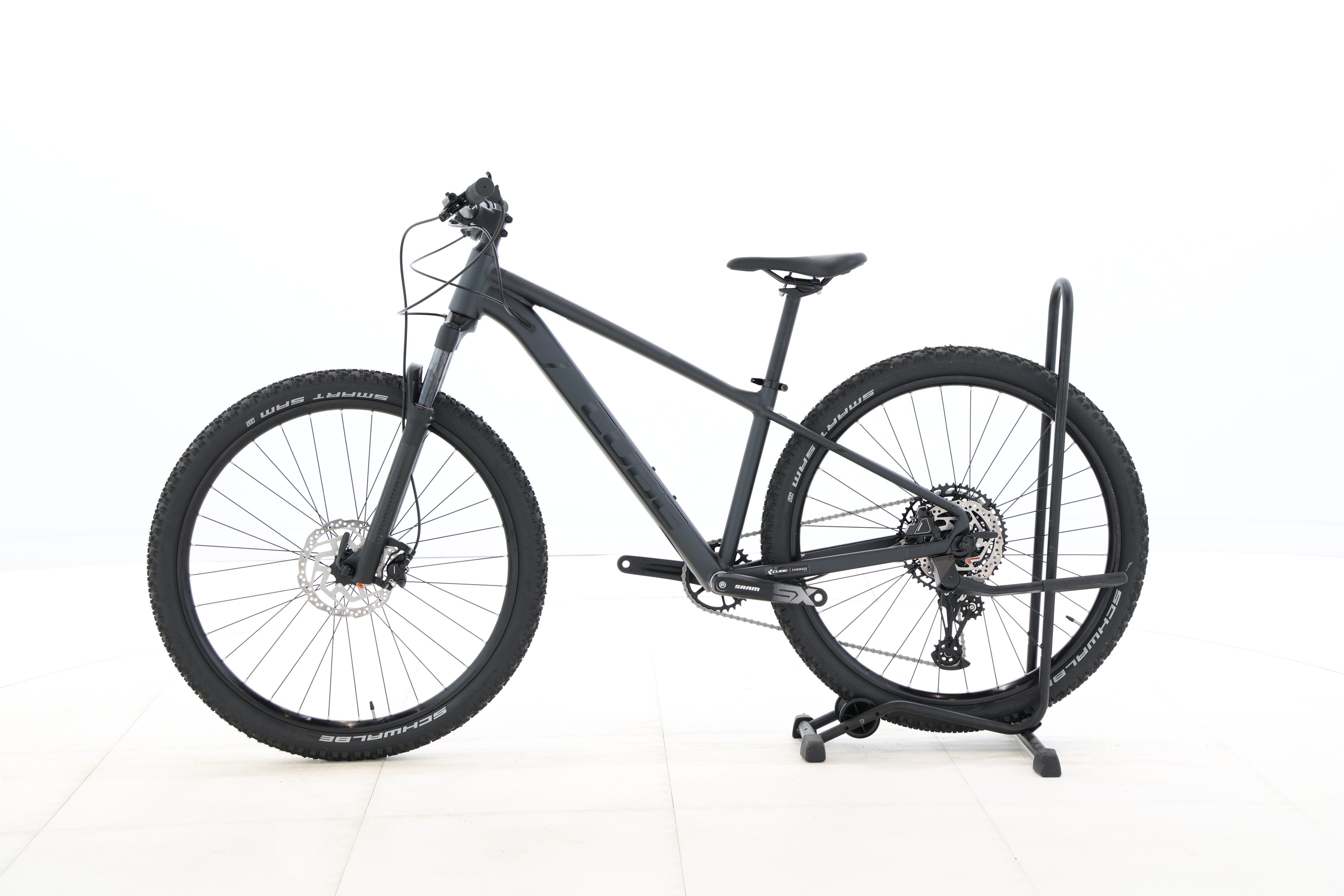 b0359966-68c3-43bb-8b40-c329c3196b39