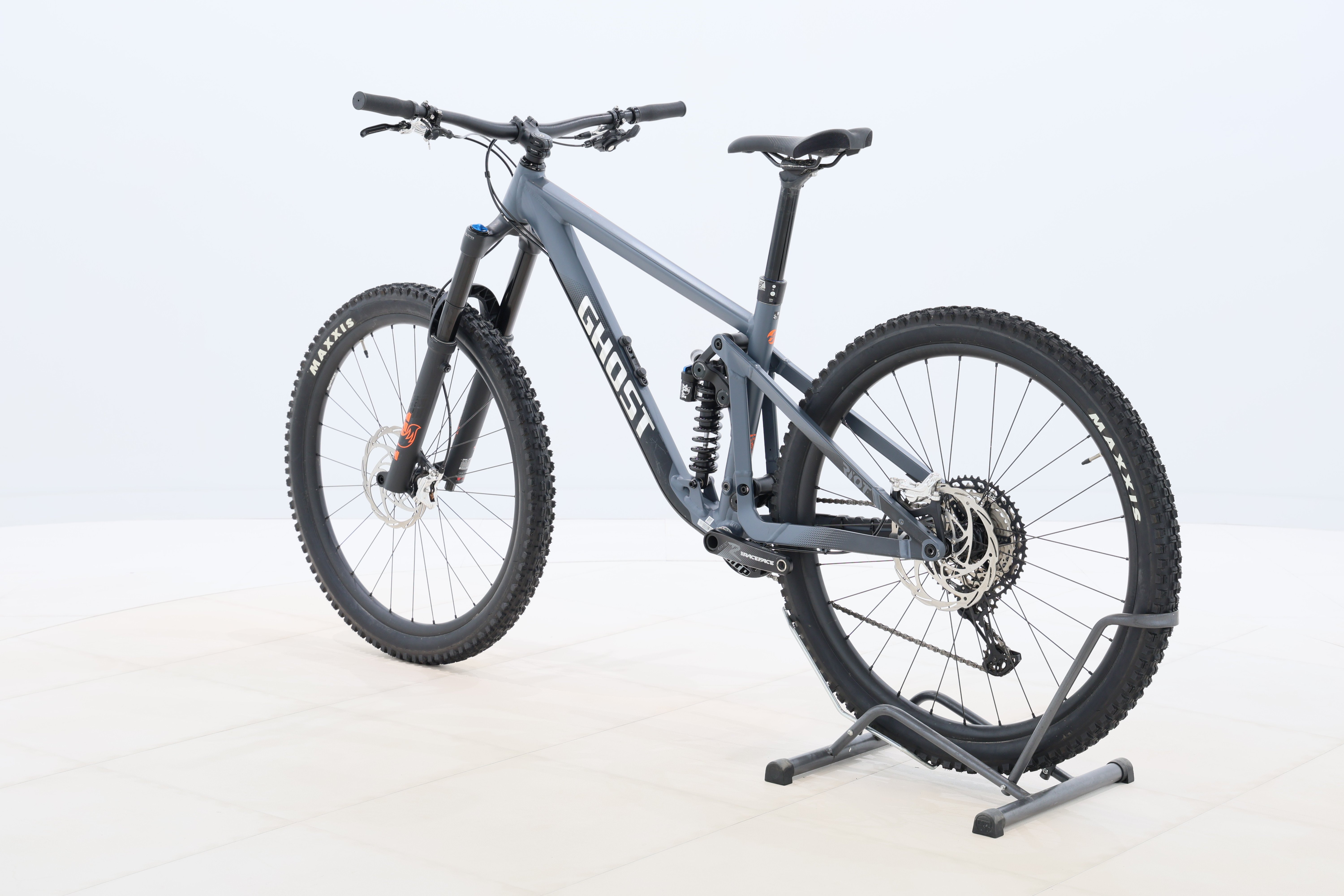 f4a1708f-d473-472d-a93f-e787af6eb90e