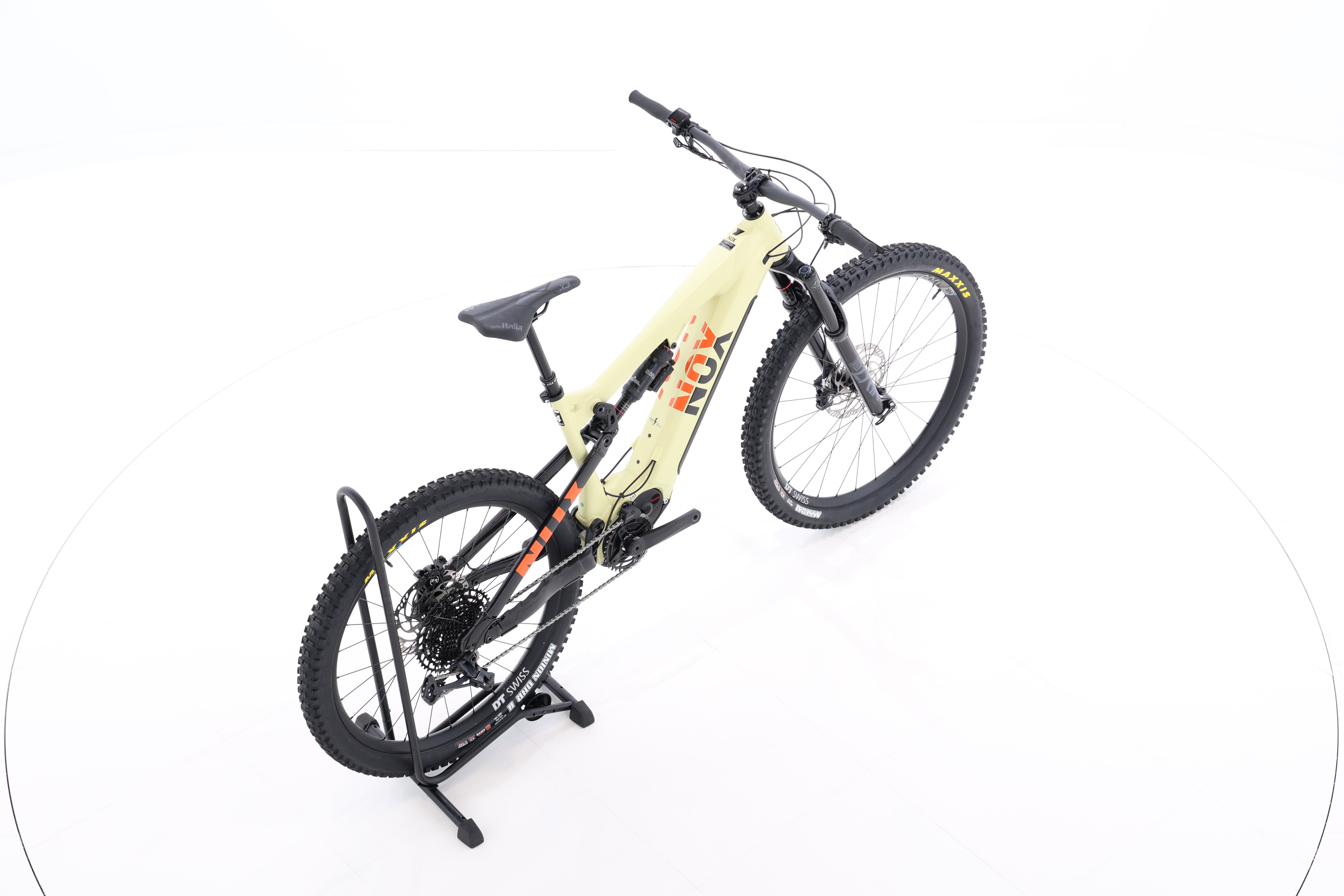 e8e4ac6f-1d26-4ce0-8c66-b8a4fc5b1f5c