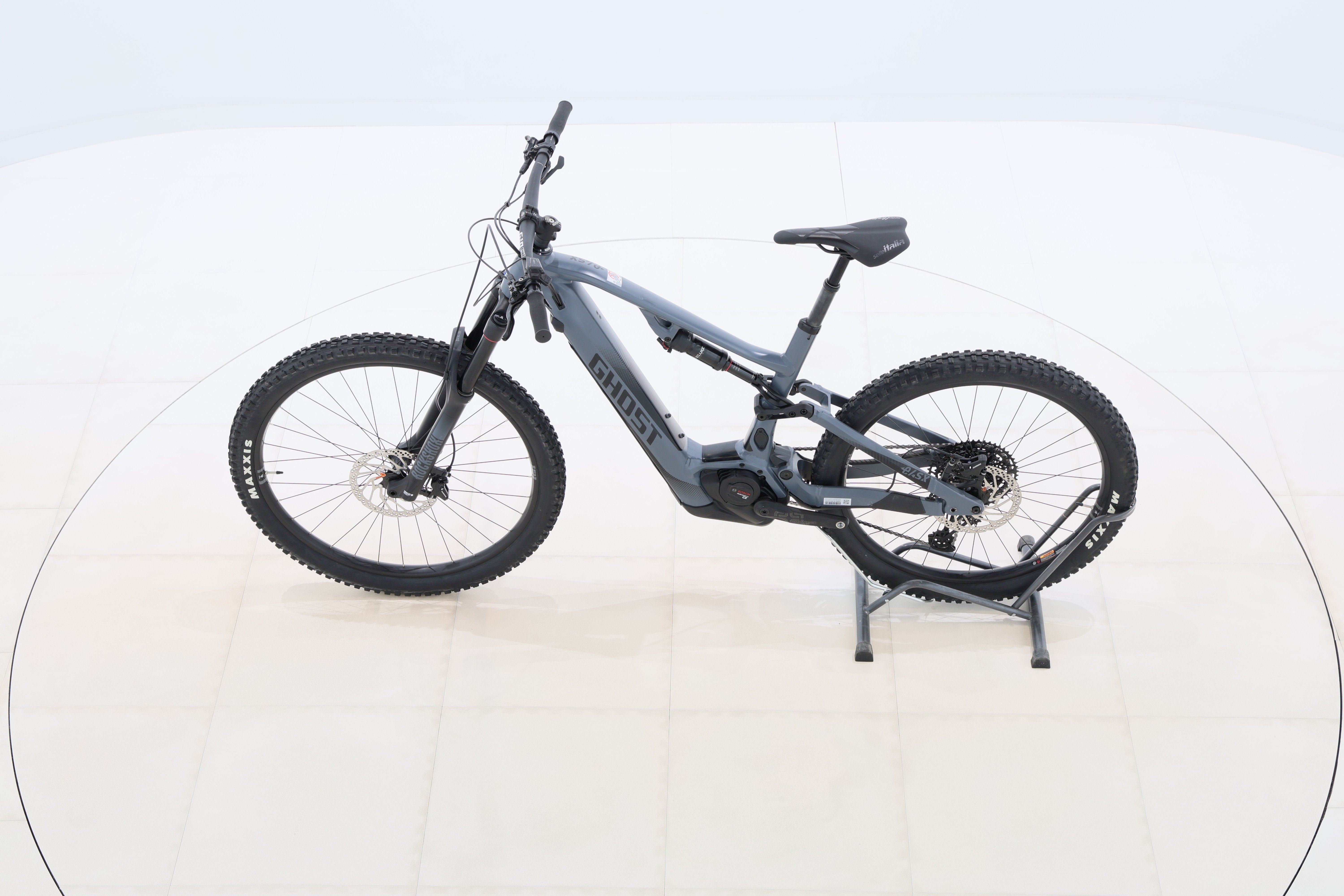 acc5f834-e92e-4bd7-b5a3-18b6a1b31c4f