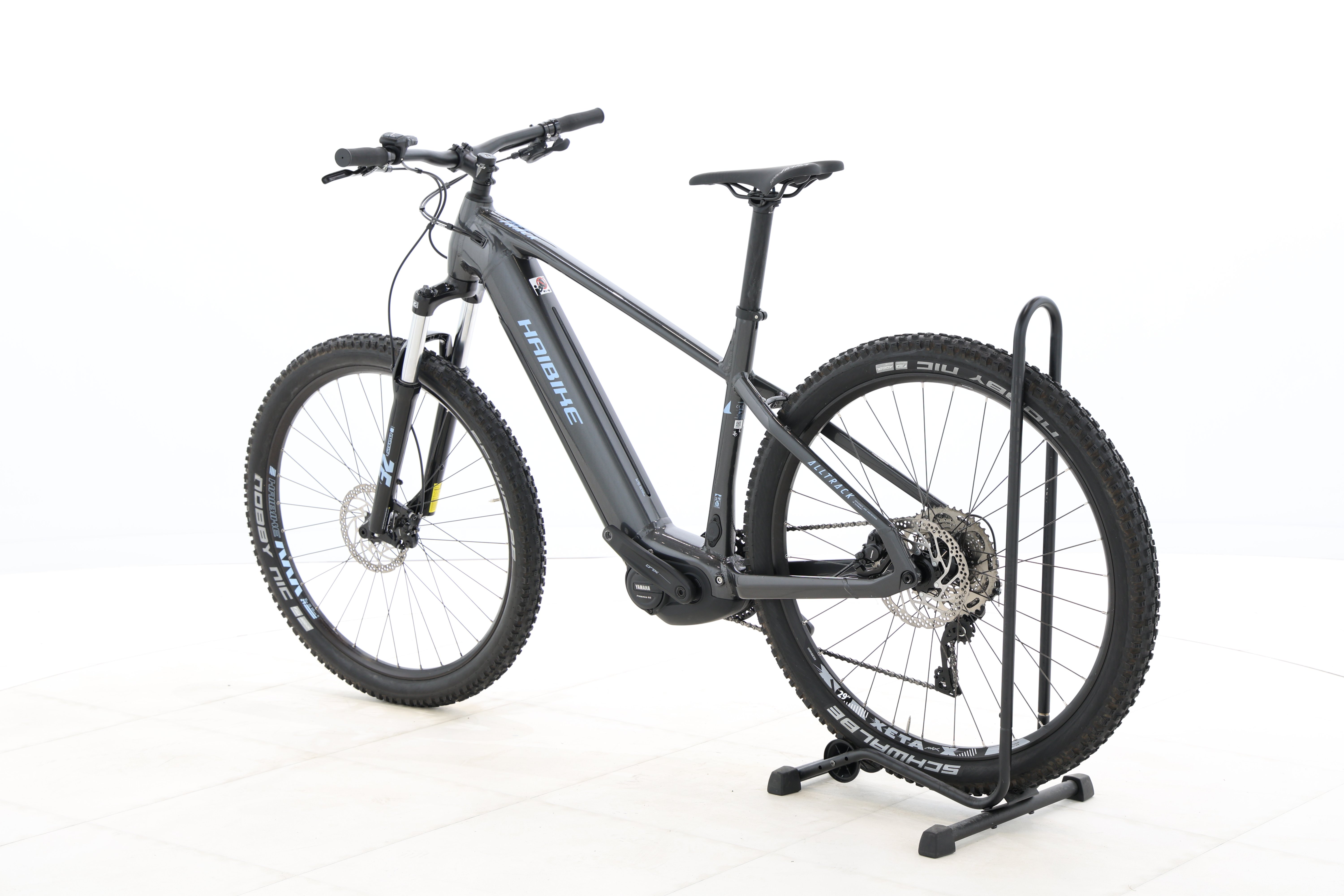 a10c5602-823c-4439-ad24-4a2d6a95710a