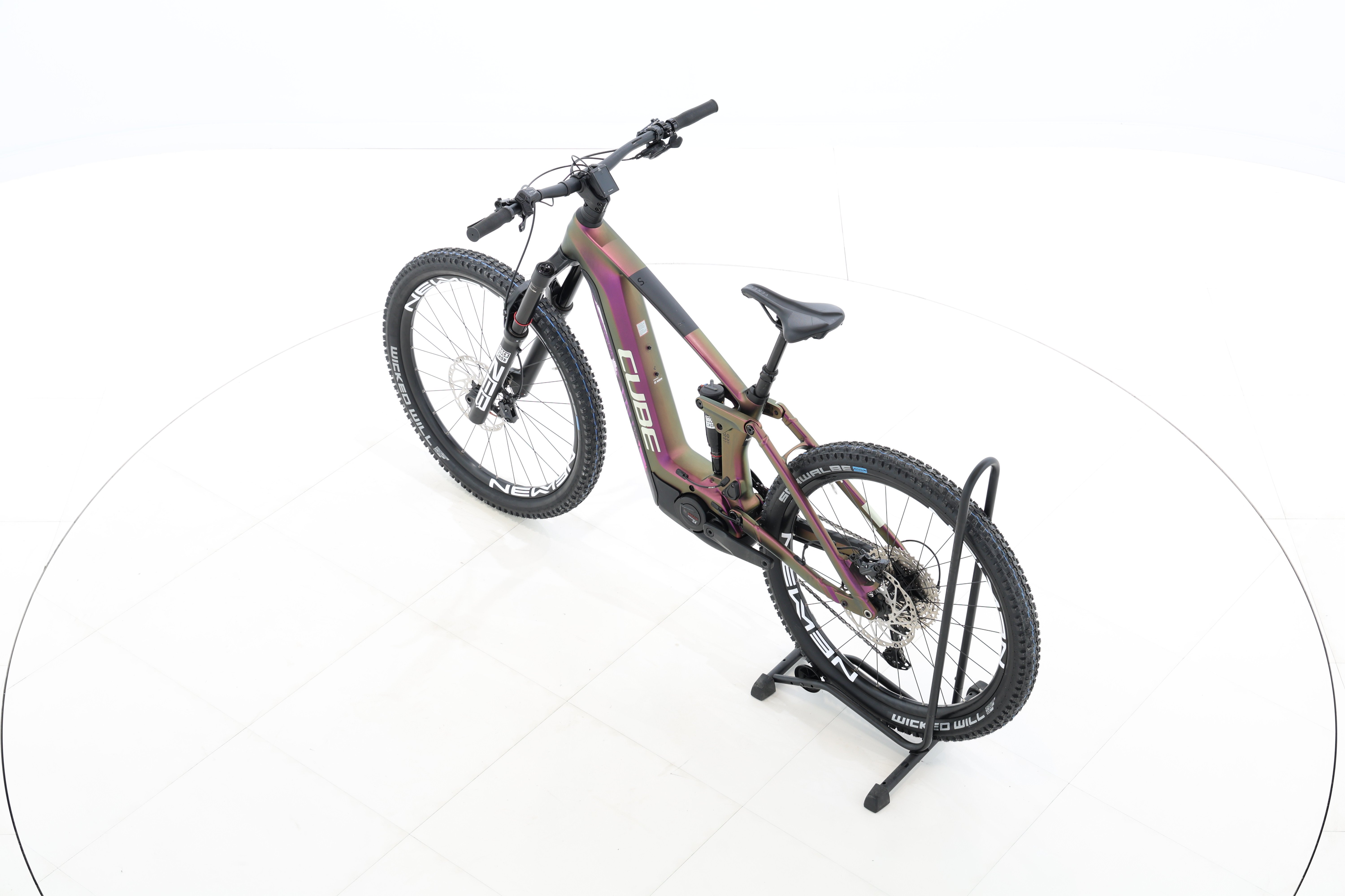 0bae9e22-c7b7-4912-a651-af1e6e5bc3c5