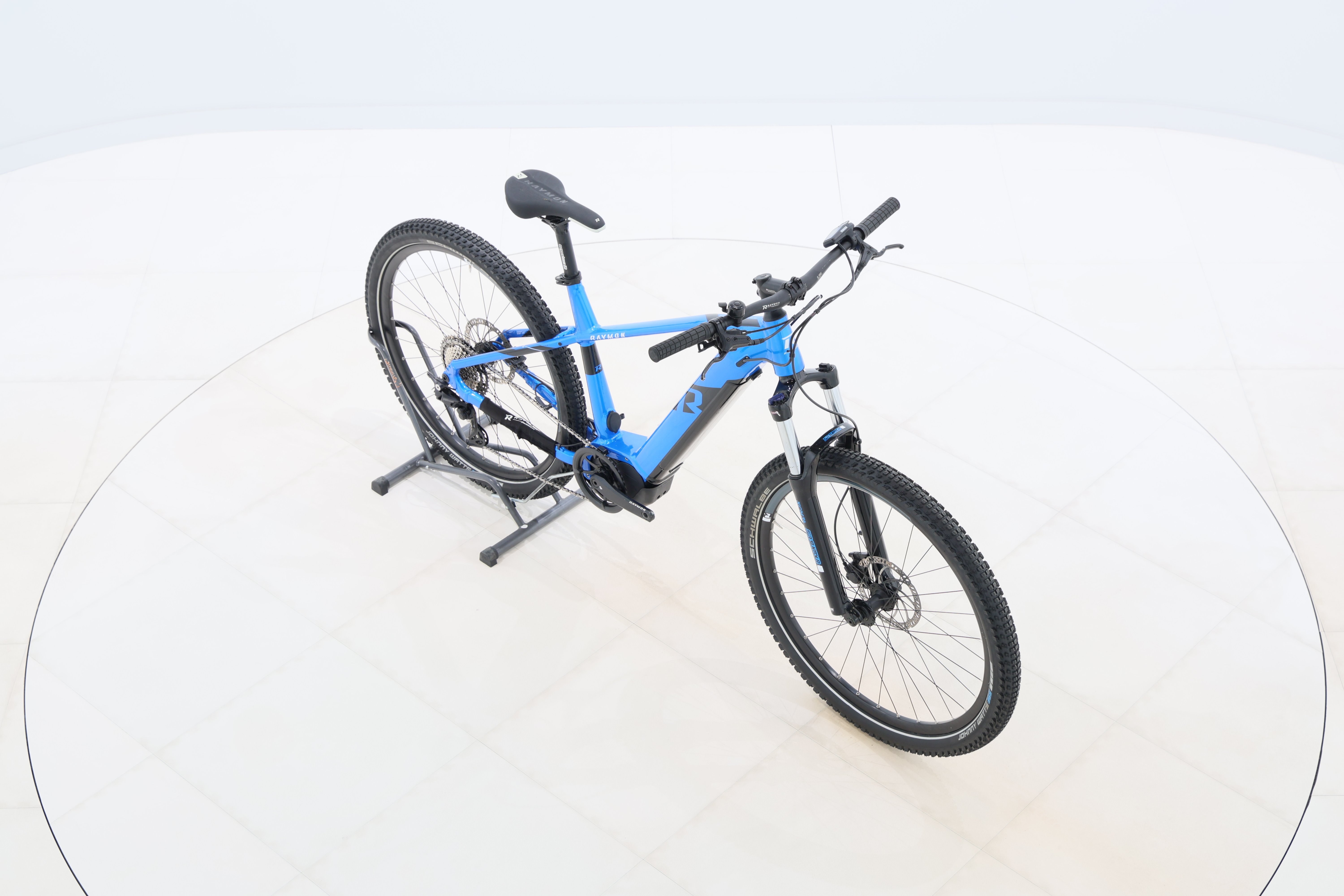 55b37f3e-914e-472b-9527-d4a58ee02ff2