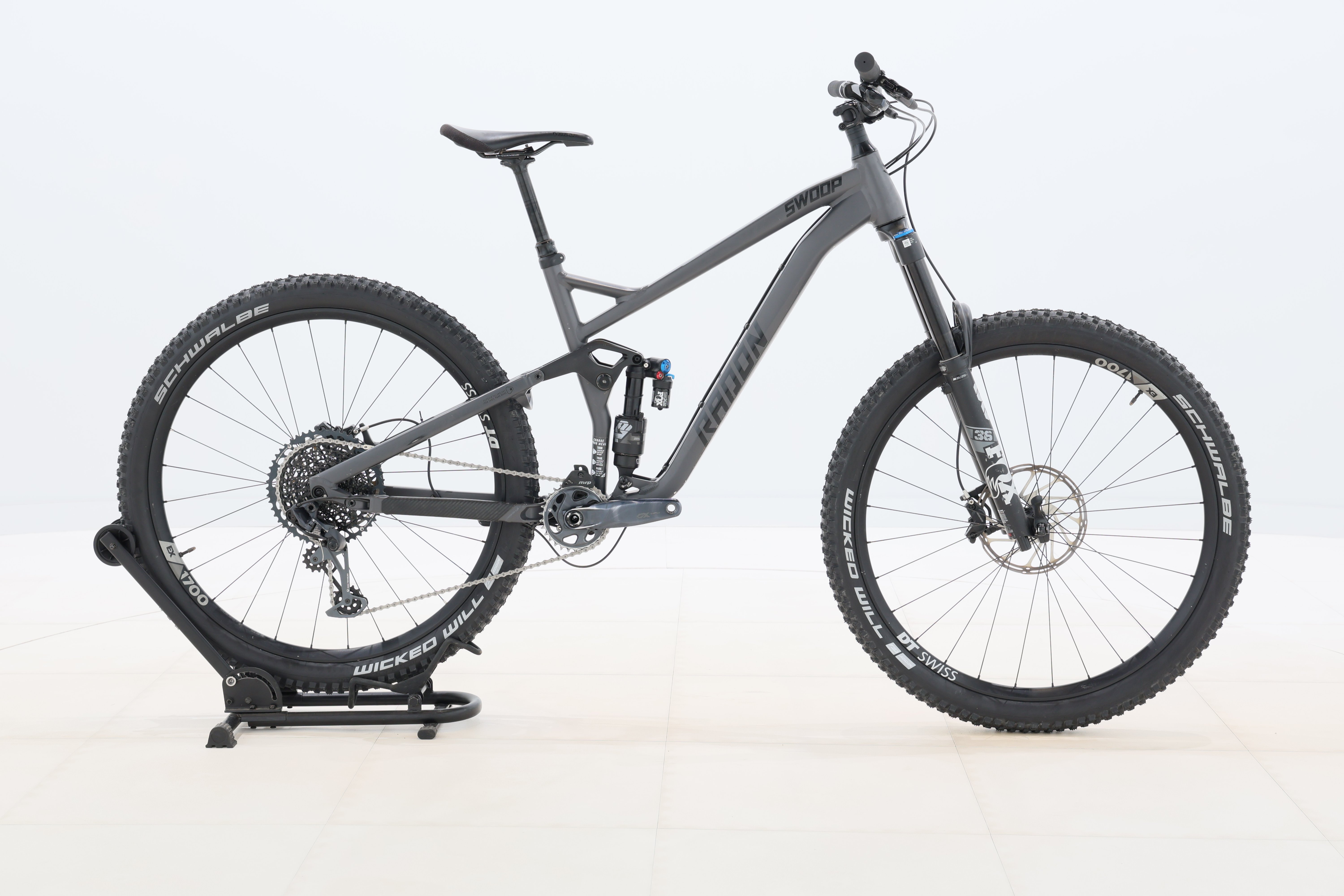 413e30fc-fce9-4ddd-ad2b-e8b52212a4e9