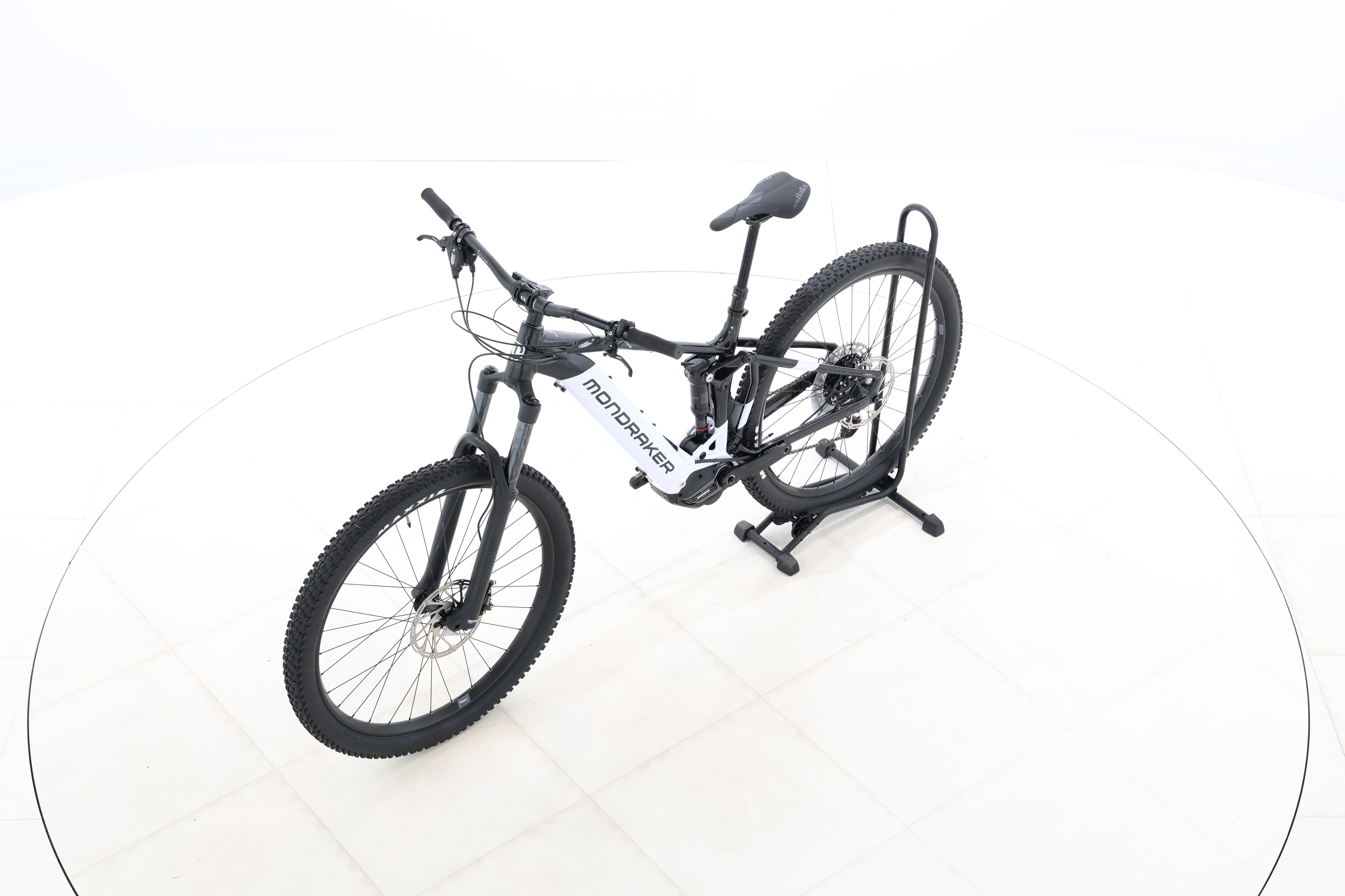 642ed118-acc3-48e7-928a-3eb2632baaa4