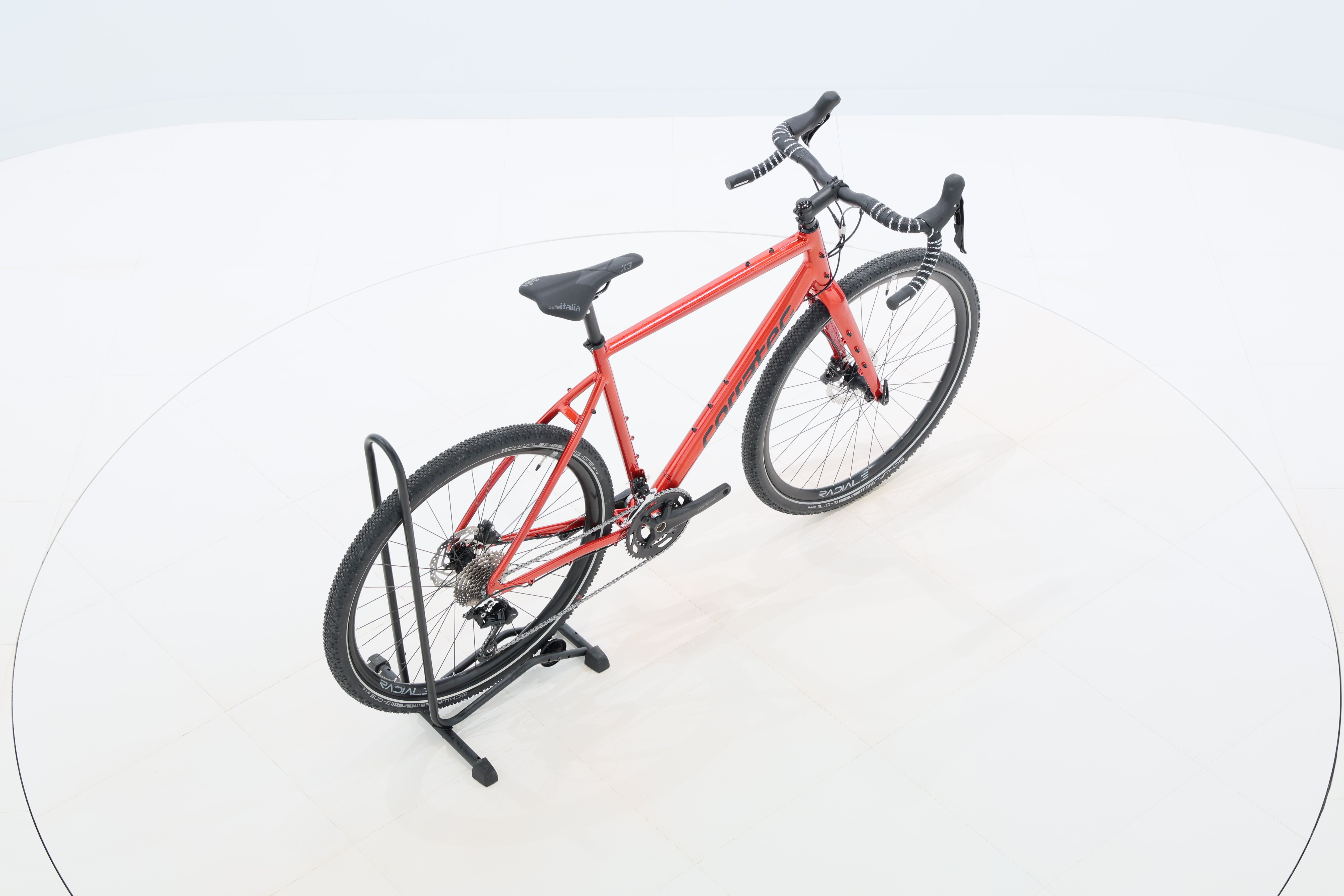 bdb40fbc-4ec9-4c29-a0d1-d406479b2846