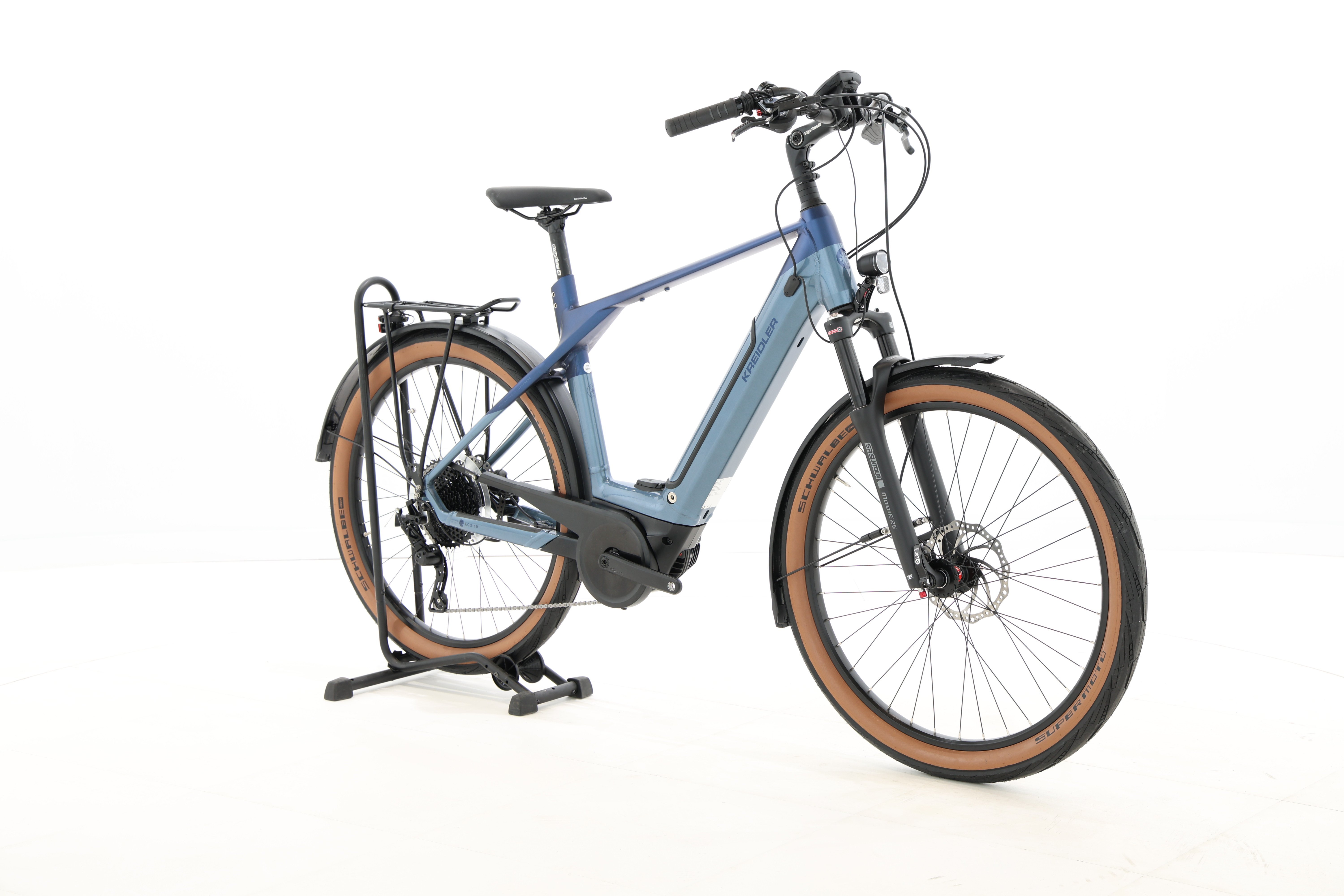 a5f61273-1f3b-48dc-9566-43be78e42396