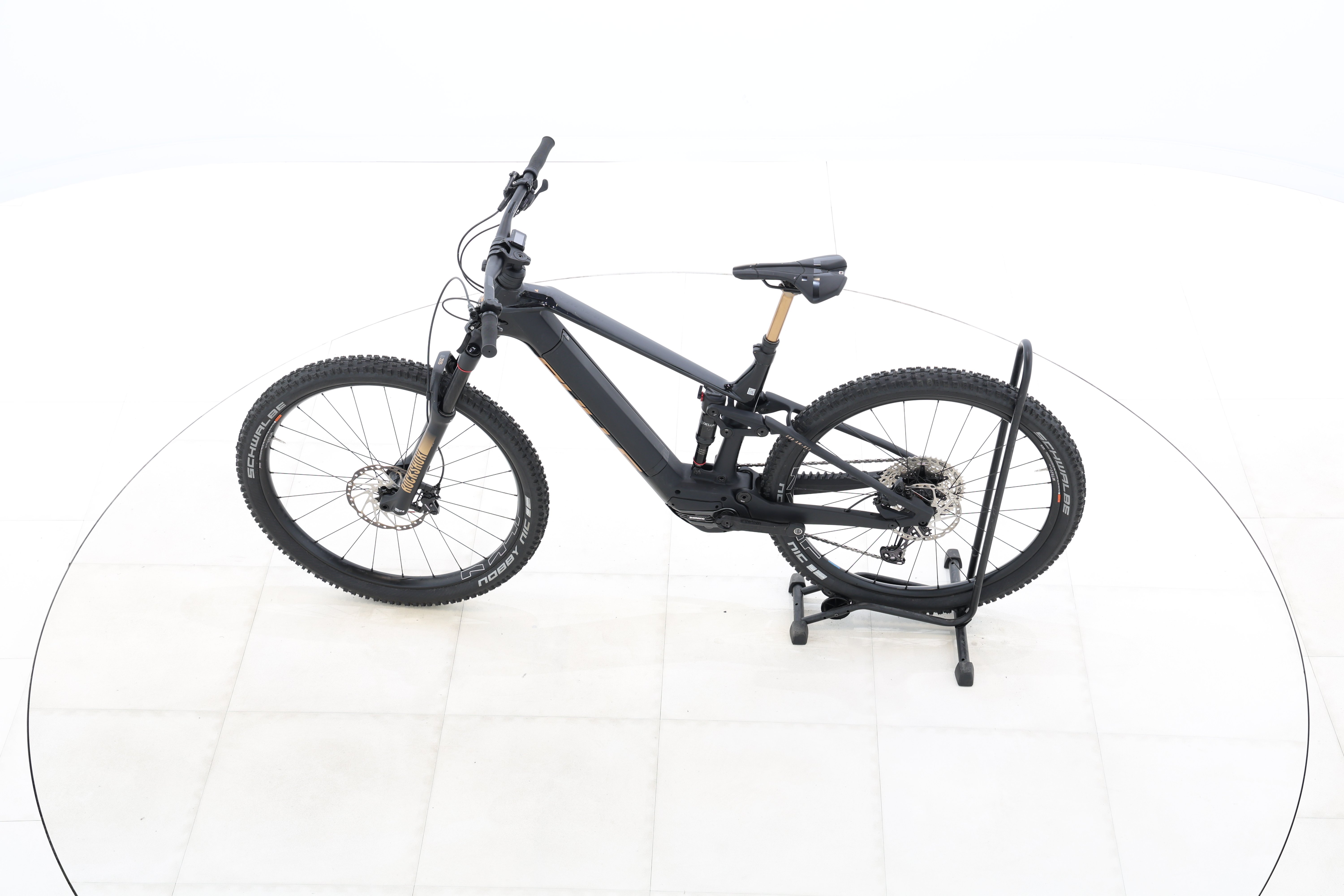 f669c699-f220-4a44-9389-2dd10816ee44