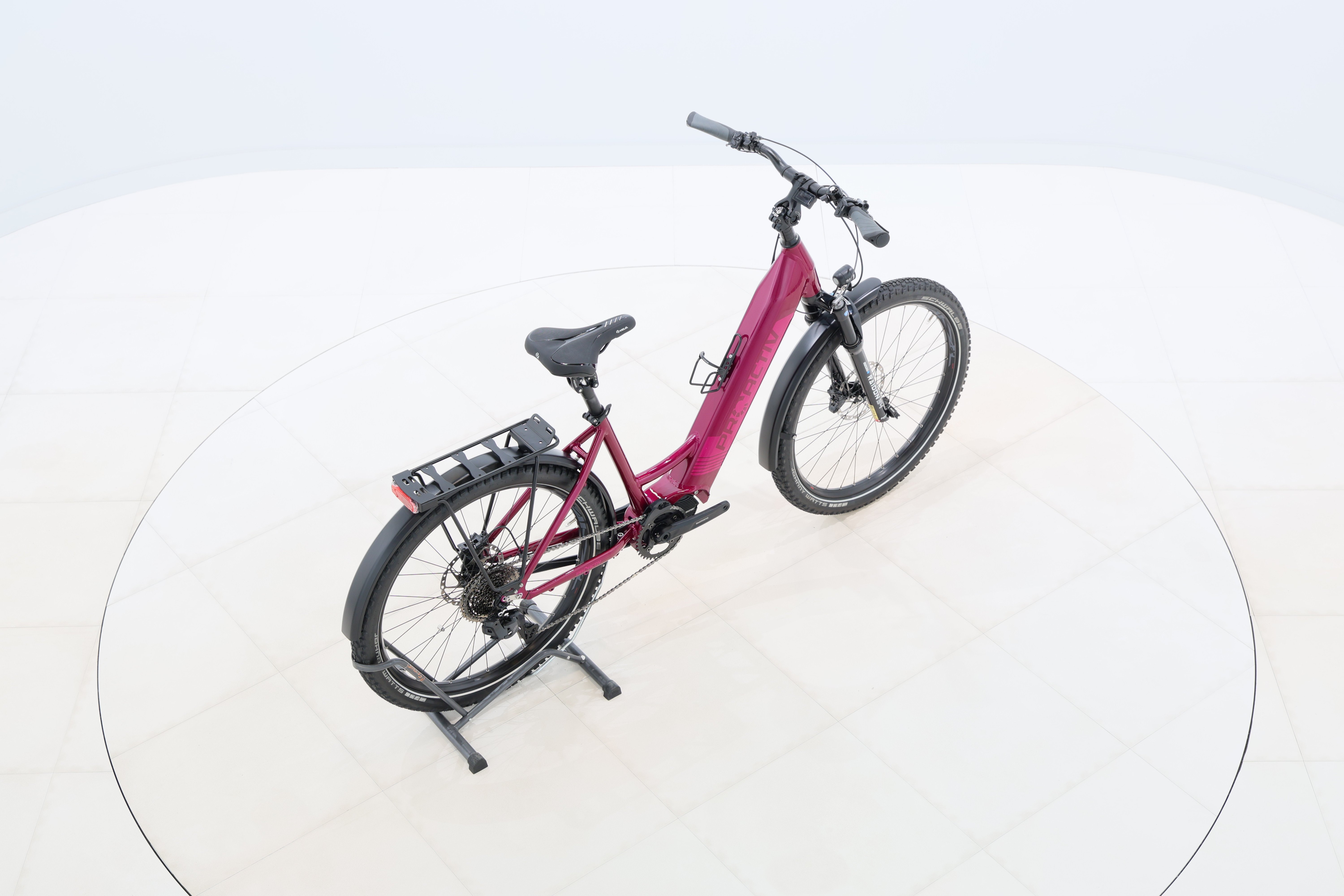 f5eb8299-9d36-41cd-a994-10dfc400f67b