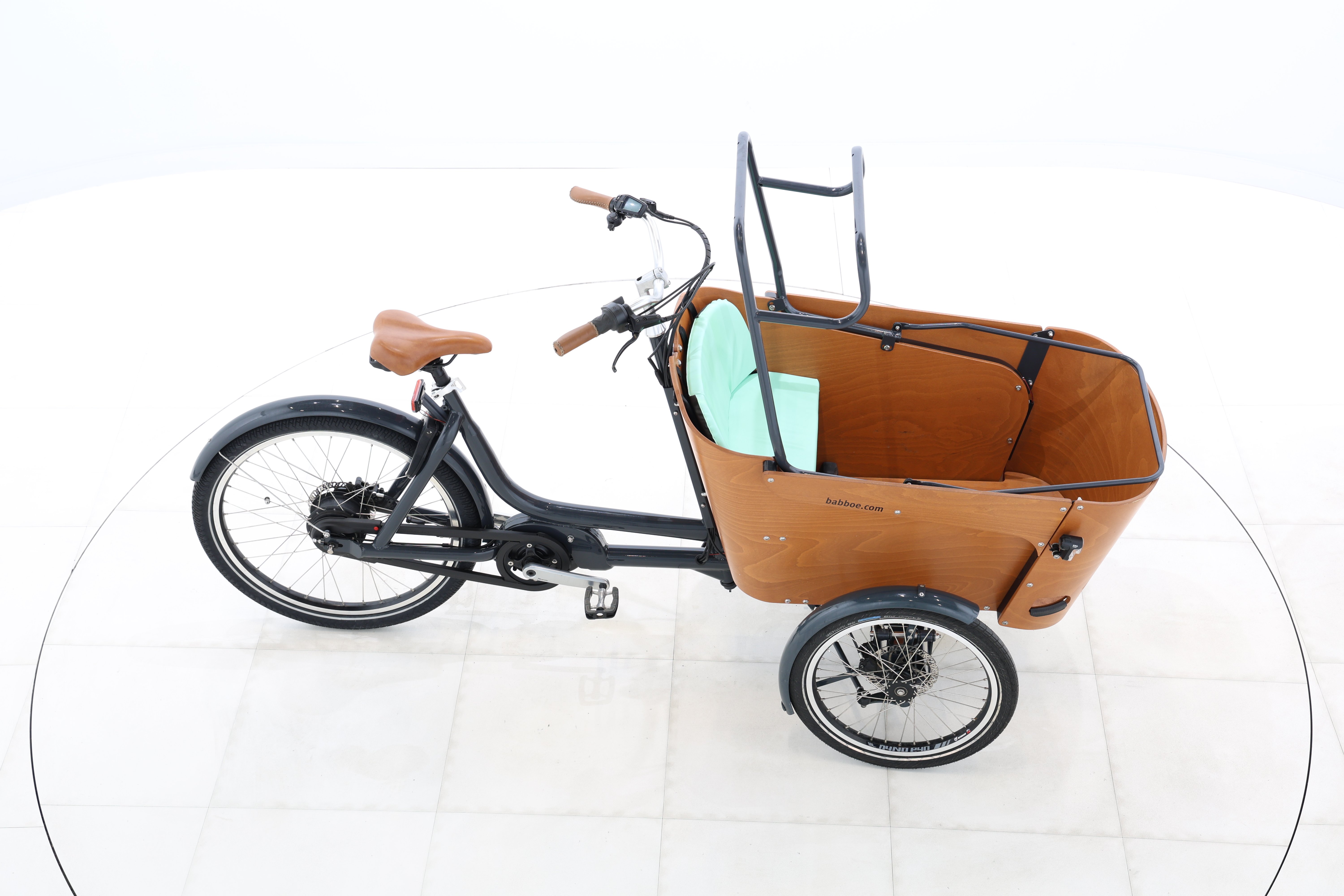 ceac76d3-e67f-4409-a3c7-d27b26780bff