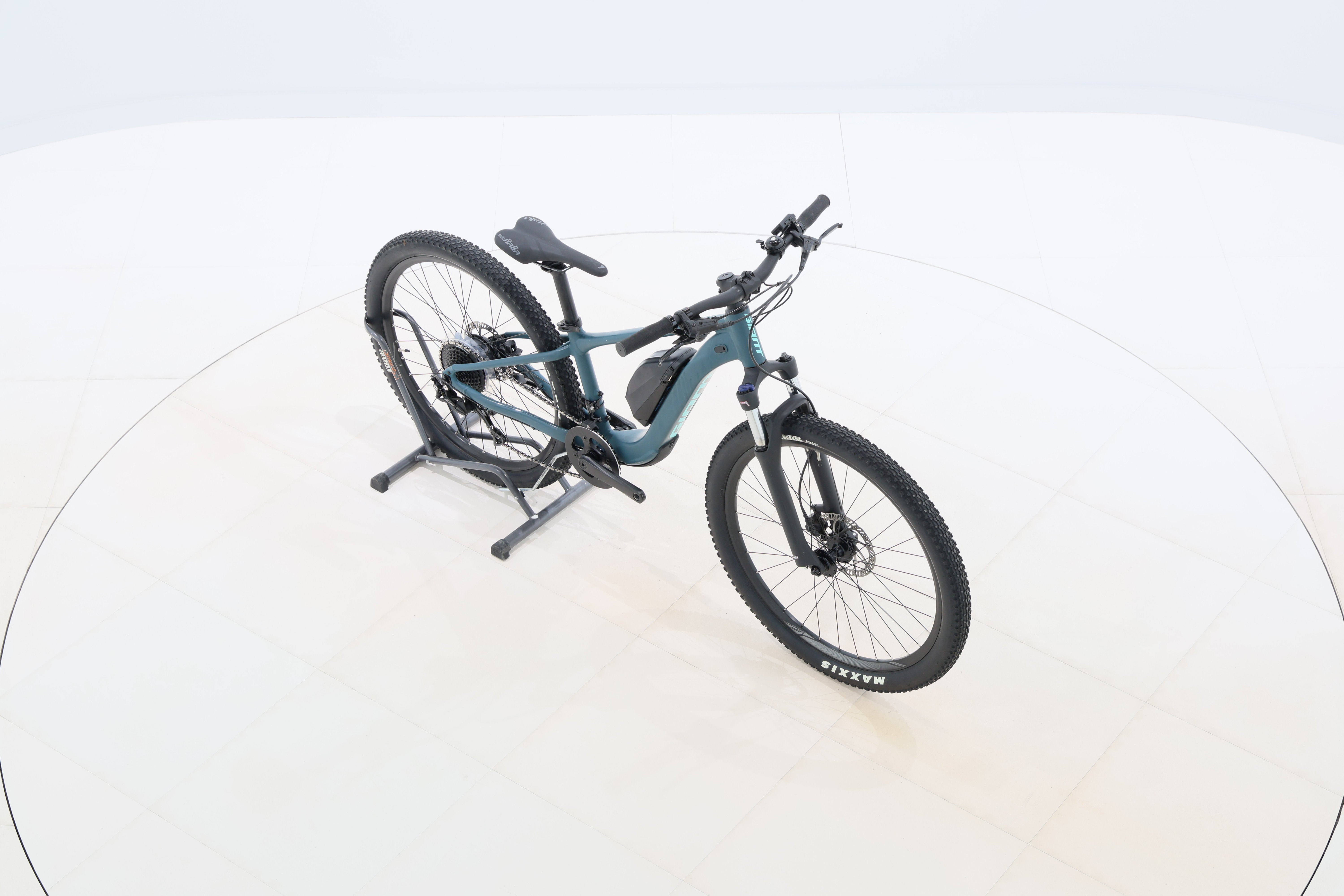 a7b29011-9aed-419b-a093-30ab254f91ca