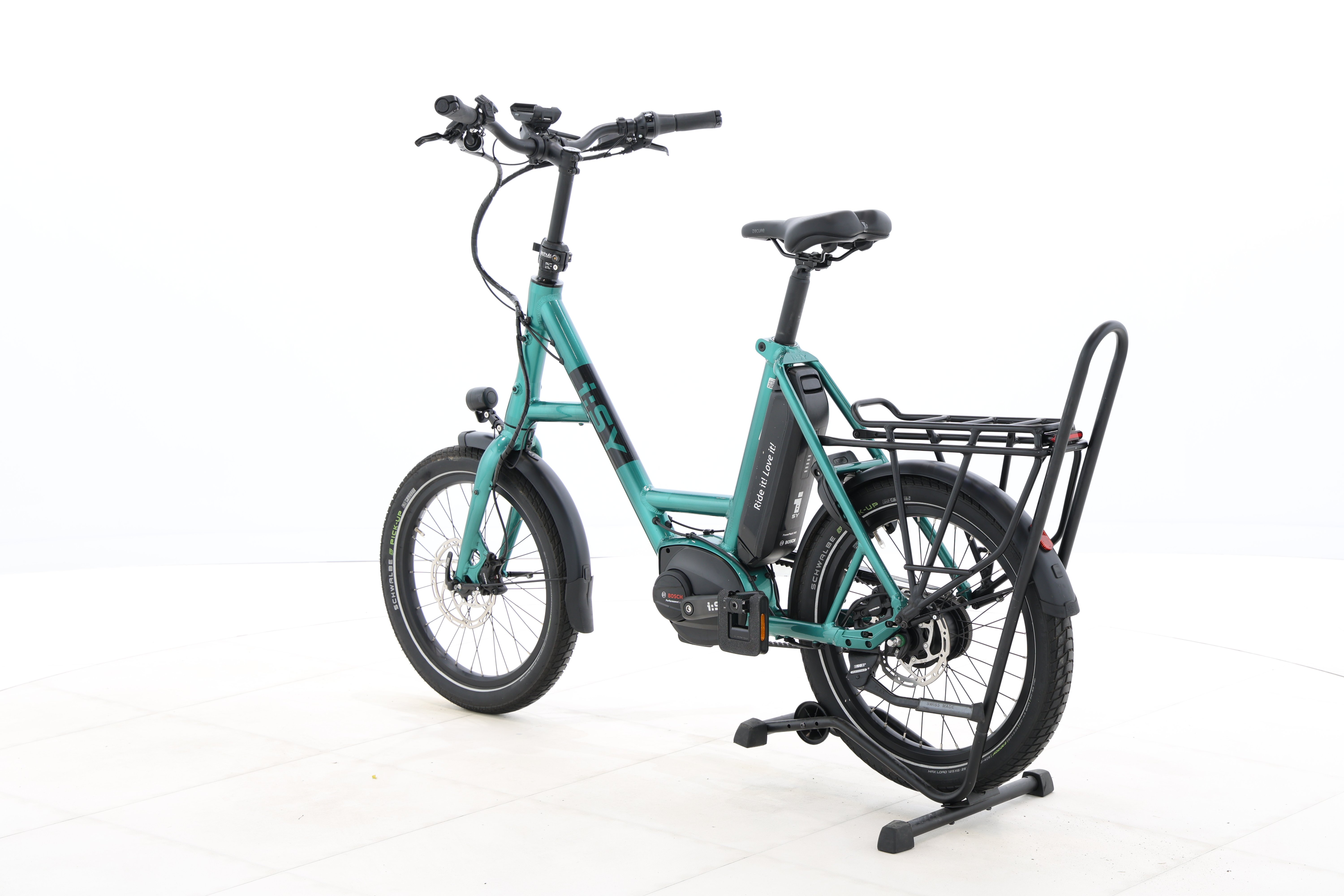 f90df3e6-59a1-41fb-b473-d1006e64c1aa