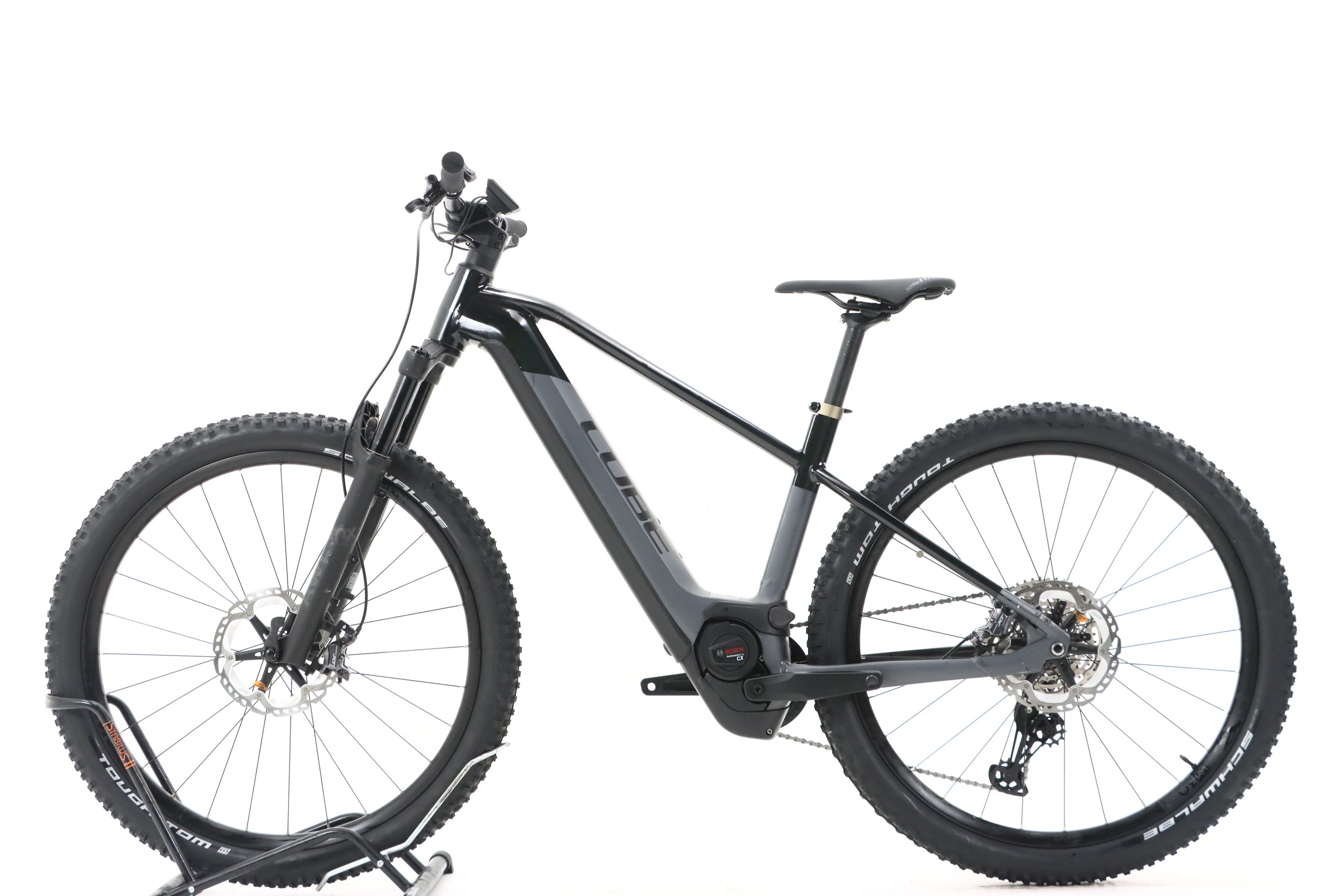 b69f1f58-2692-4fea-98f6-38a741513f5a