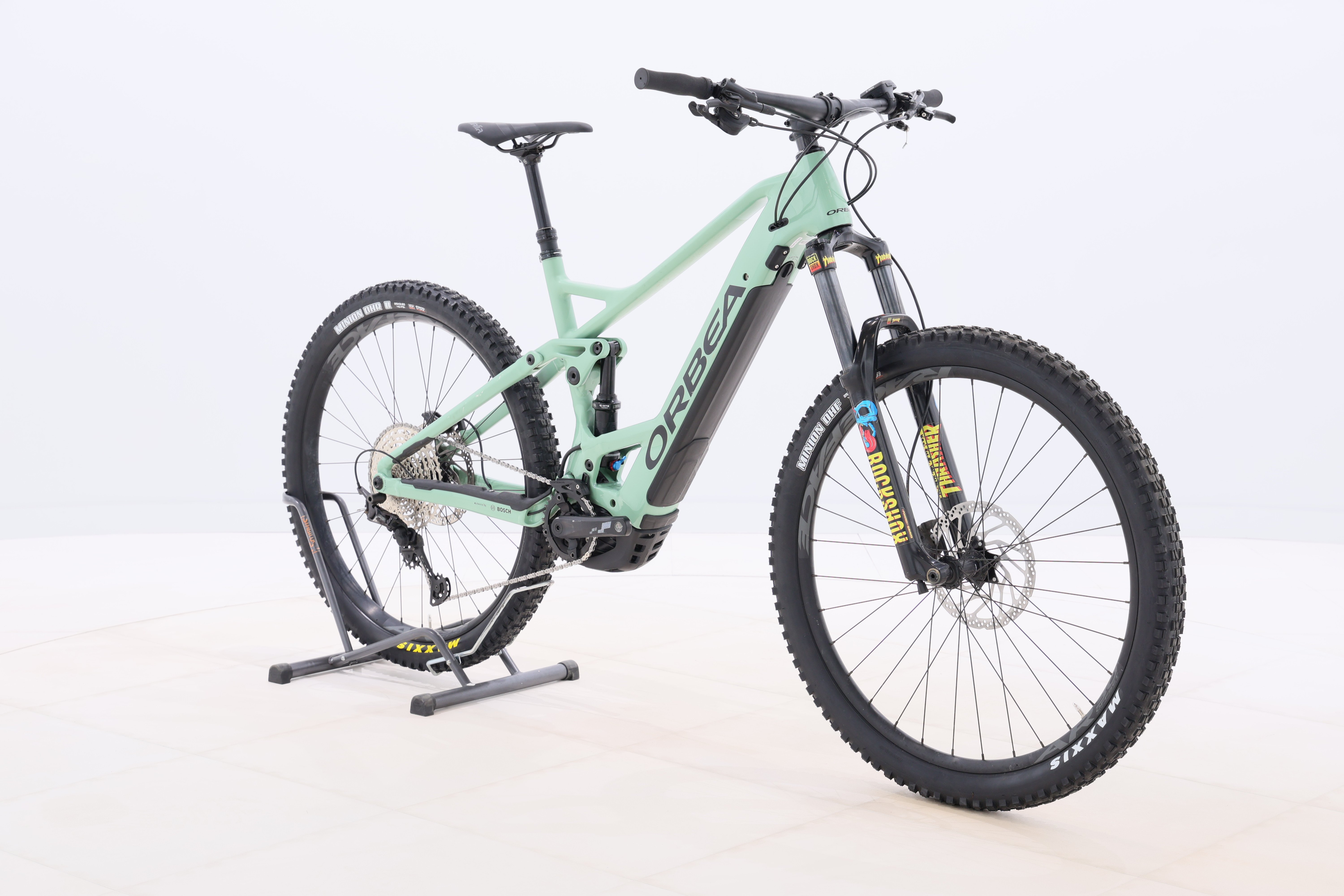 5c028b57-62fb-4c85-9a43-5a7b9cf150c0