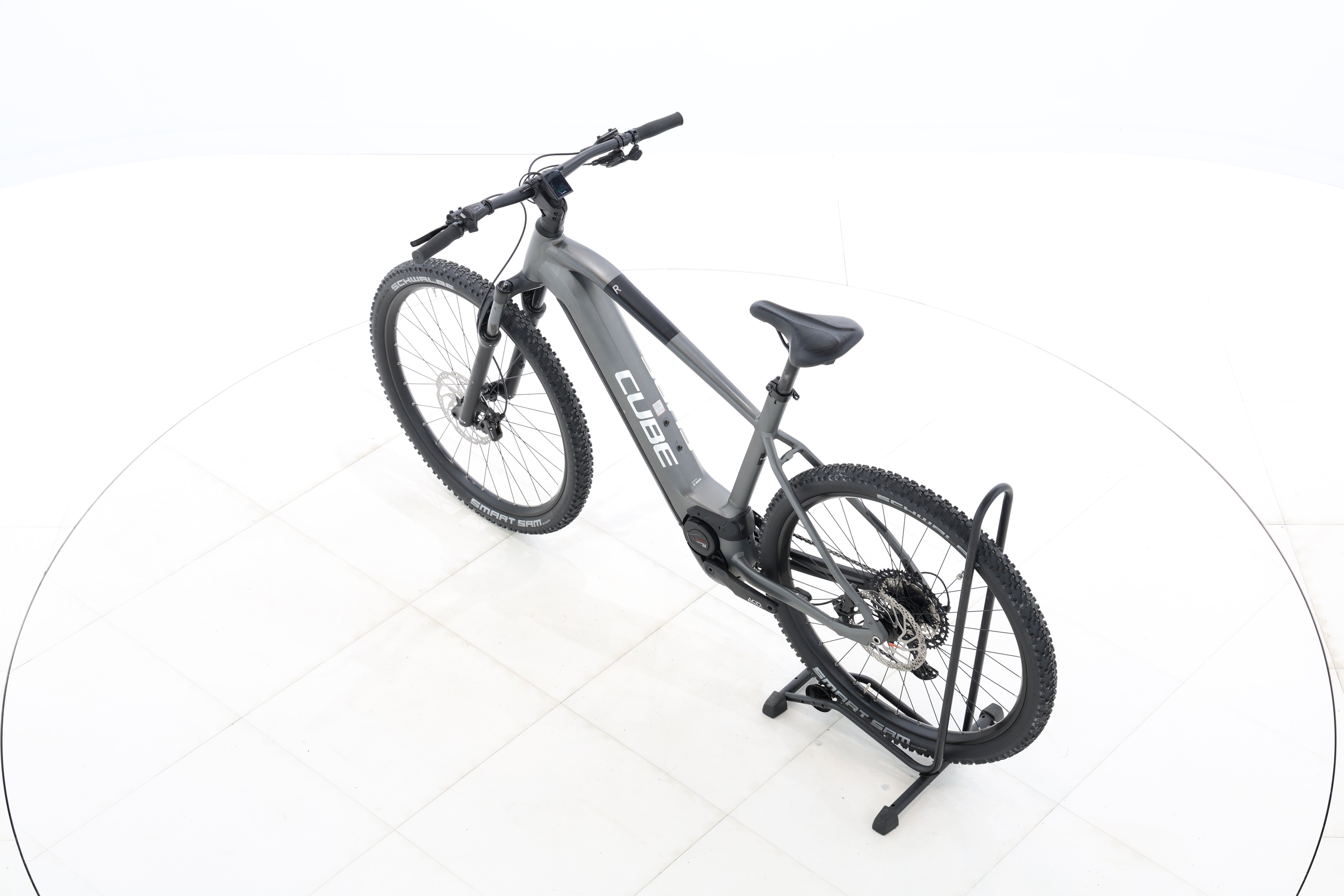 cd33bc18-0c43-462f-99d4-d846e63db86d