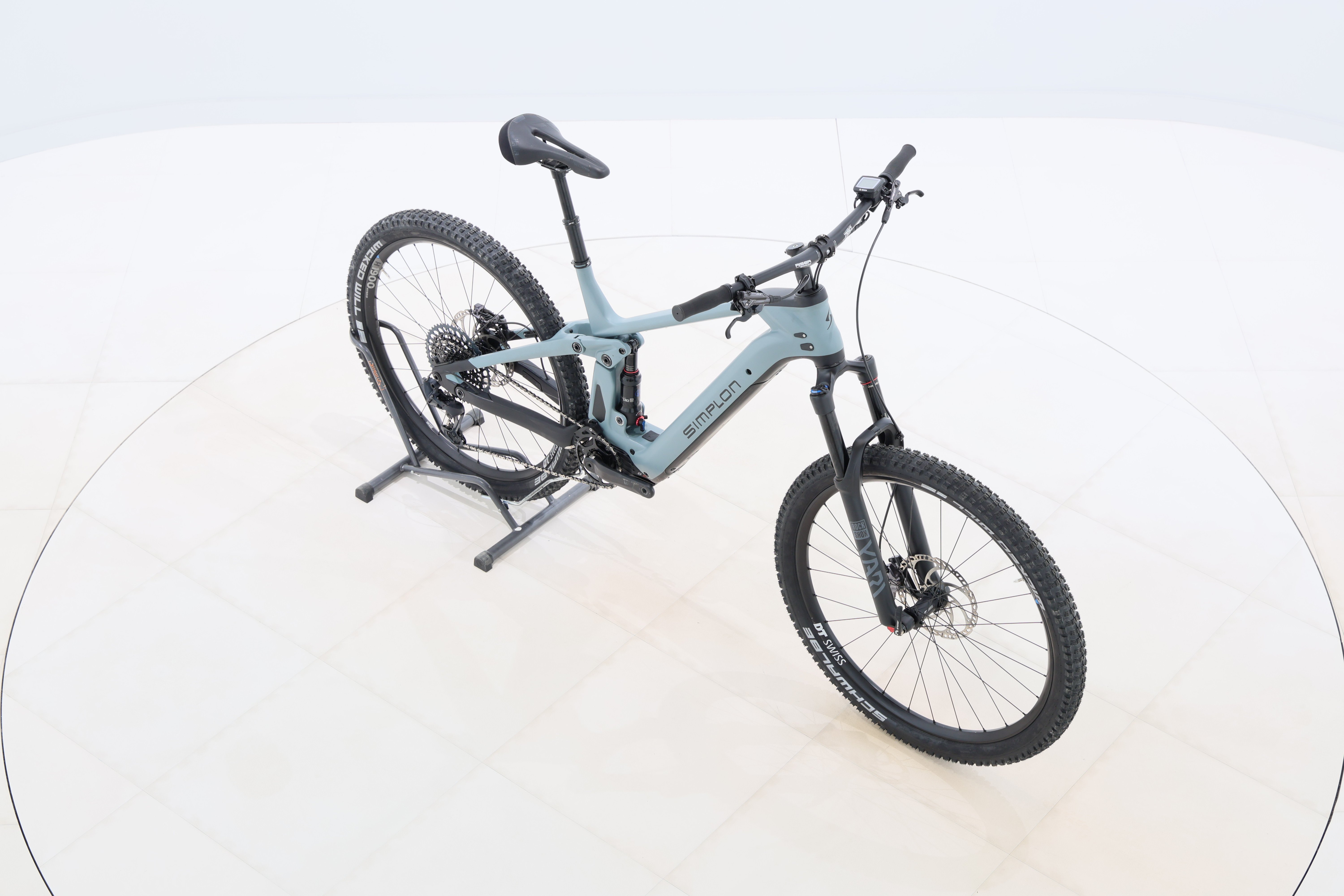 295c541b-8b57-40a3-9db7-aec4240a27bd