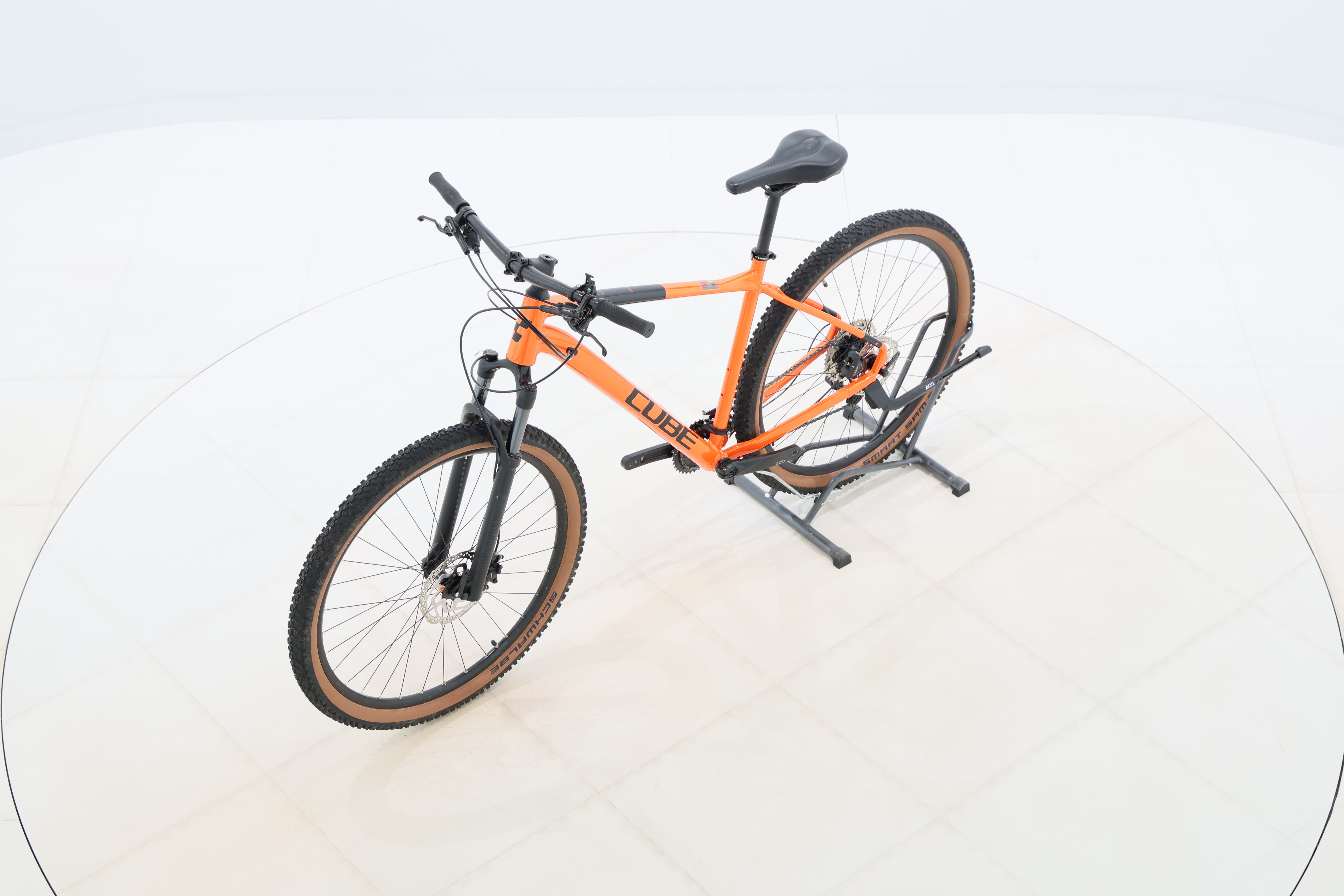 cbeed965-68e2-4586-917c-26131eb2a751