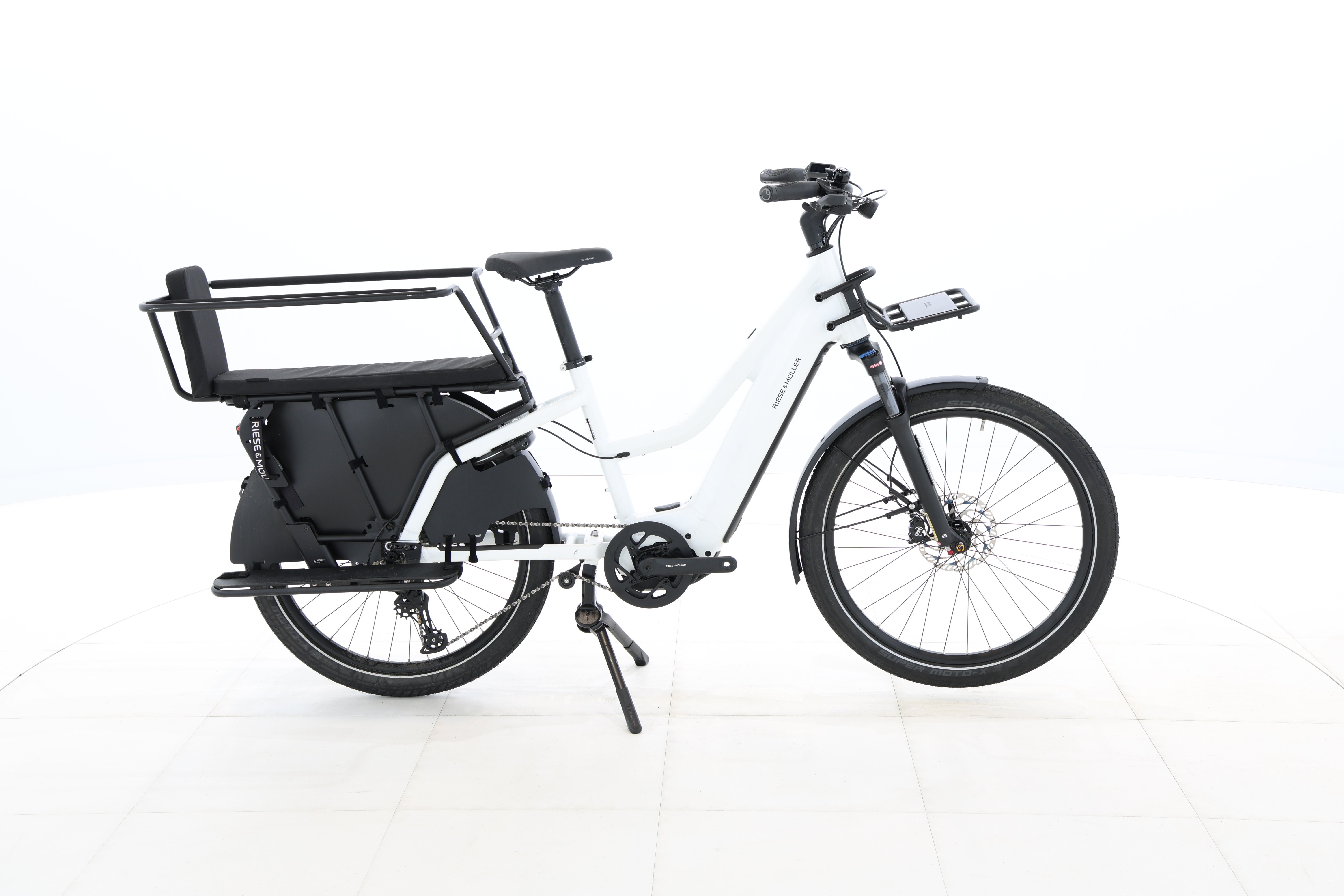 3edd84ea-3c6b-425d-83c2-ece7a79d2fa4