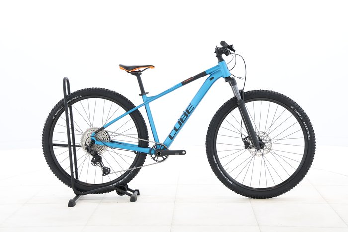 Cube Attention SLX 2023