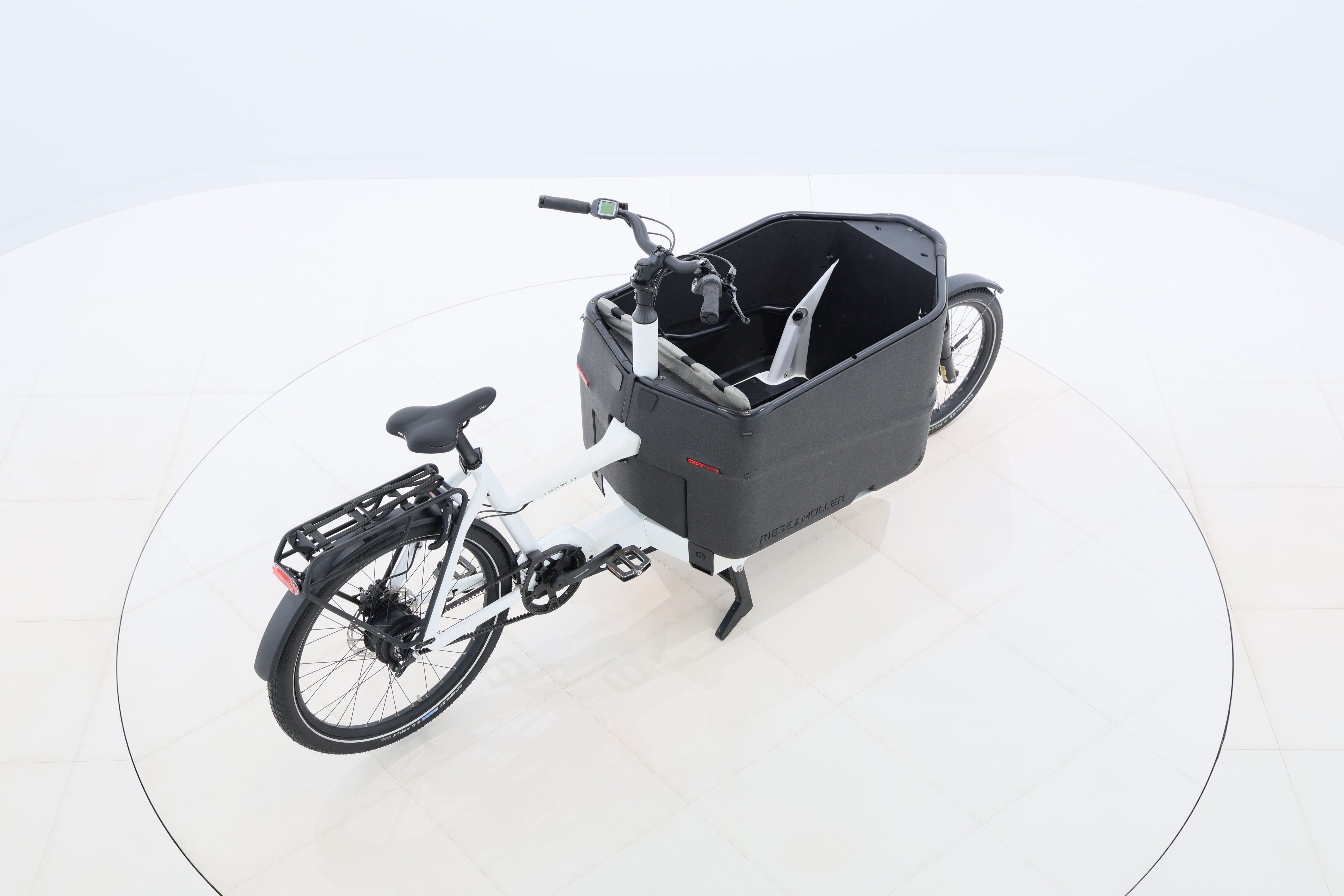 a2f5b418-a6a0-4871-adda-bc59e2fe353f