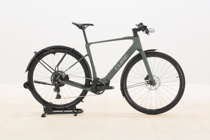 Cube NULANE HYBRID C:62 RACE FE 400X 2025