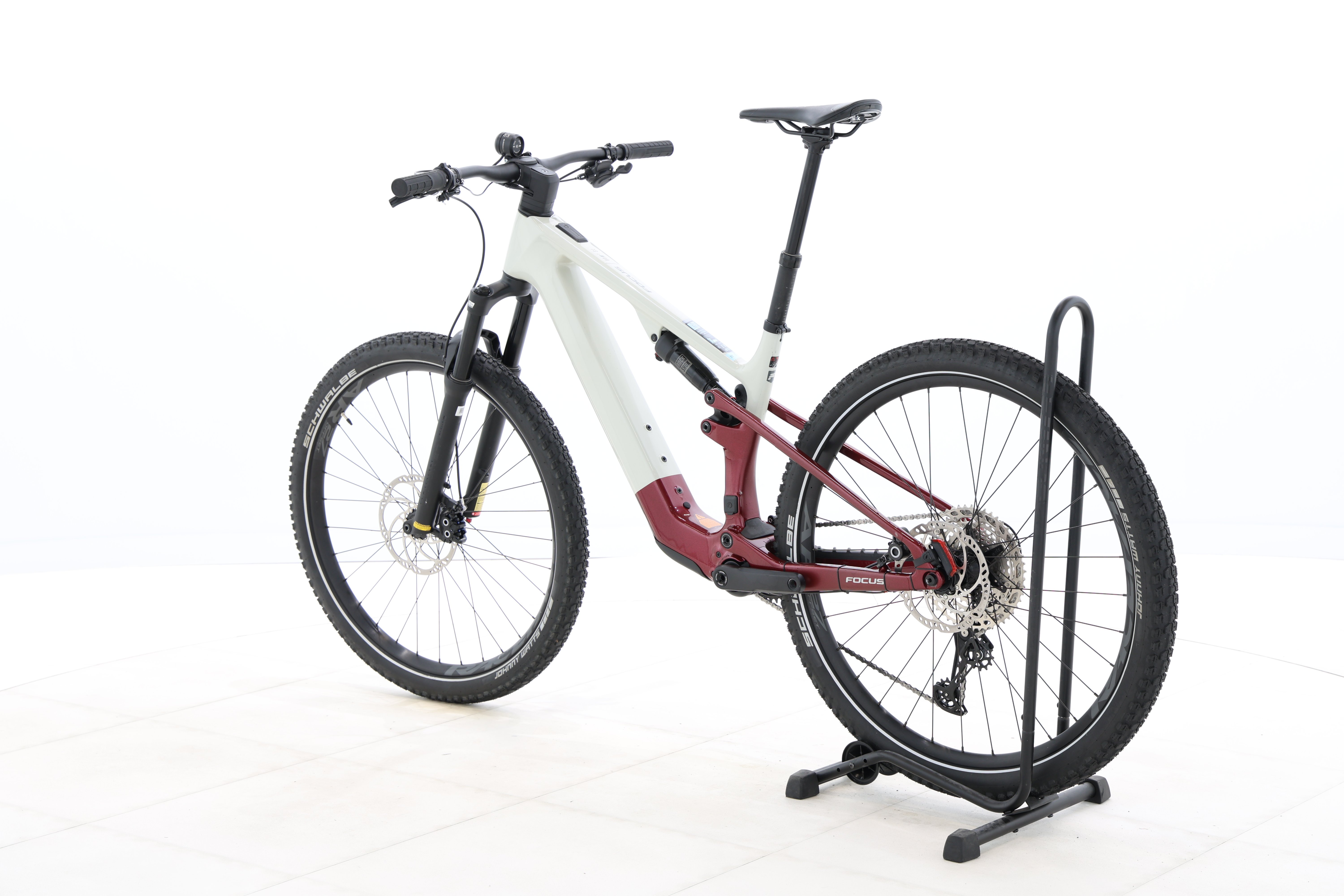 e2a2bb13-2d5e-4abc-9ba1-ef69a8eae2bd