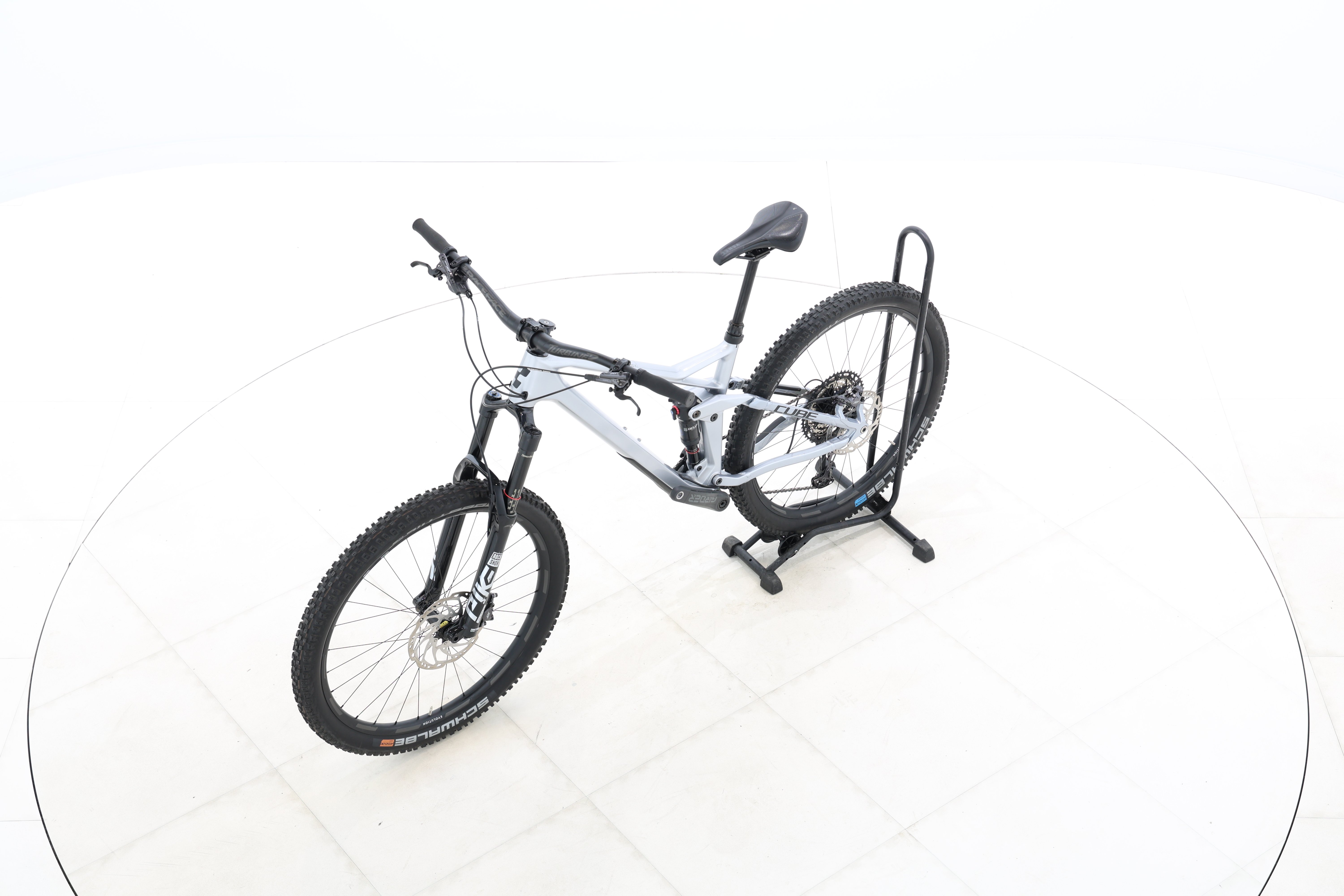 051bfaf0-dd77-4e42-8063-69df2a32fc08