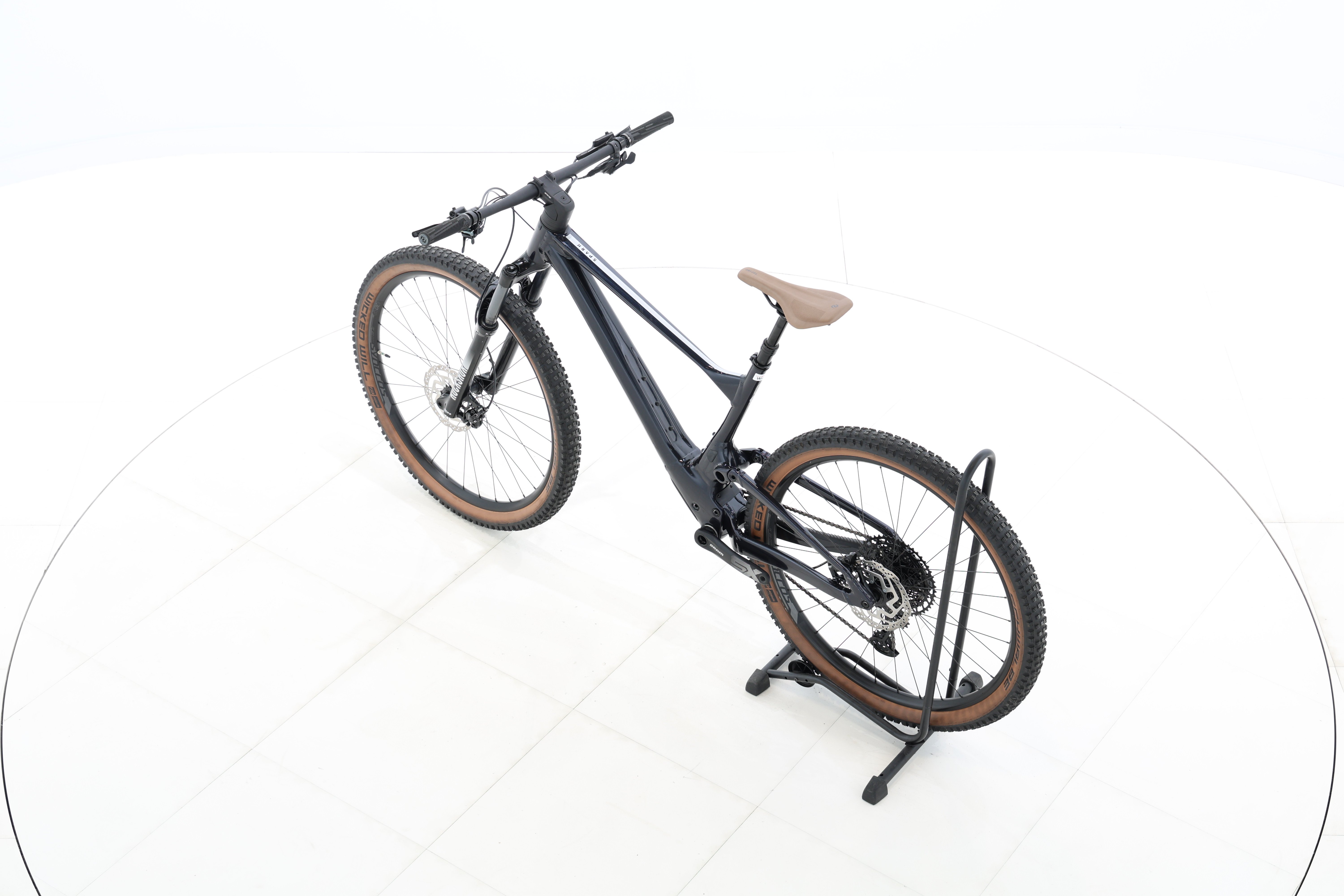 8627a065-e233-438e-90d3-f113eedda50c