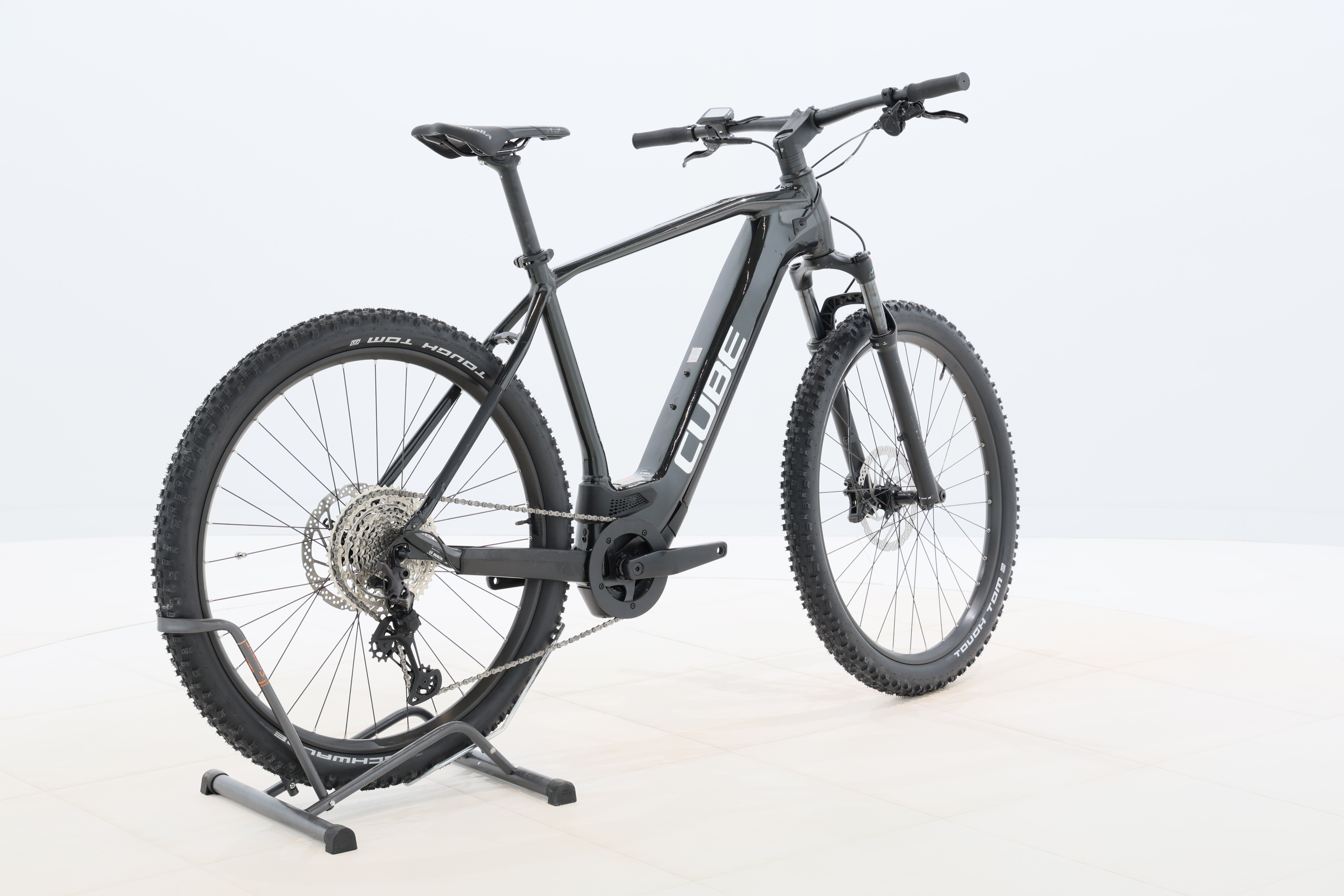 a1805210-6ad8-4081-9a9b-667b4a7dad98