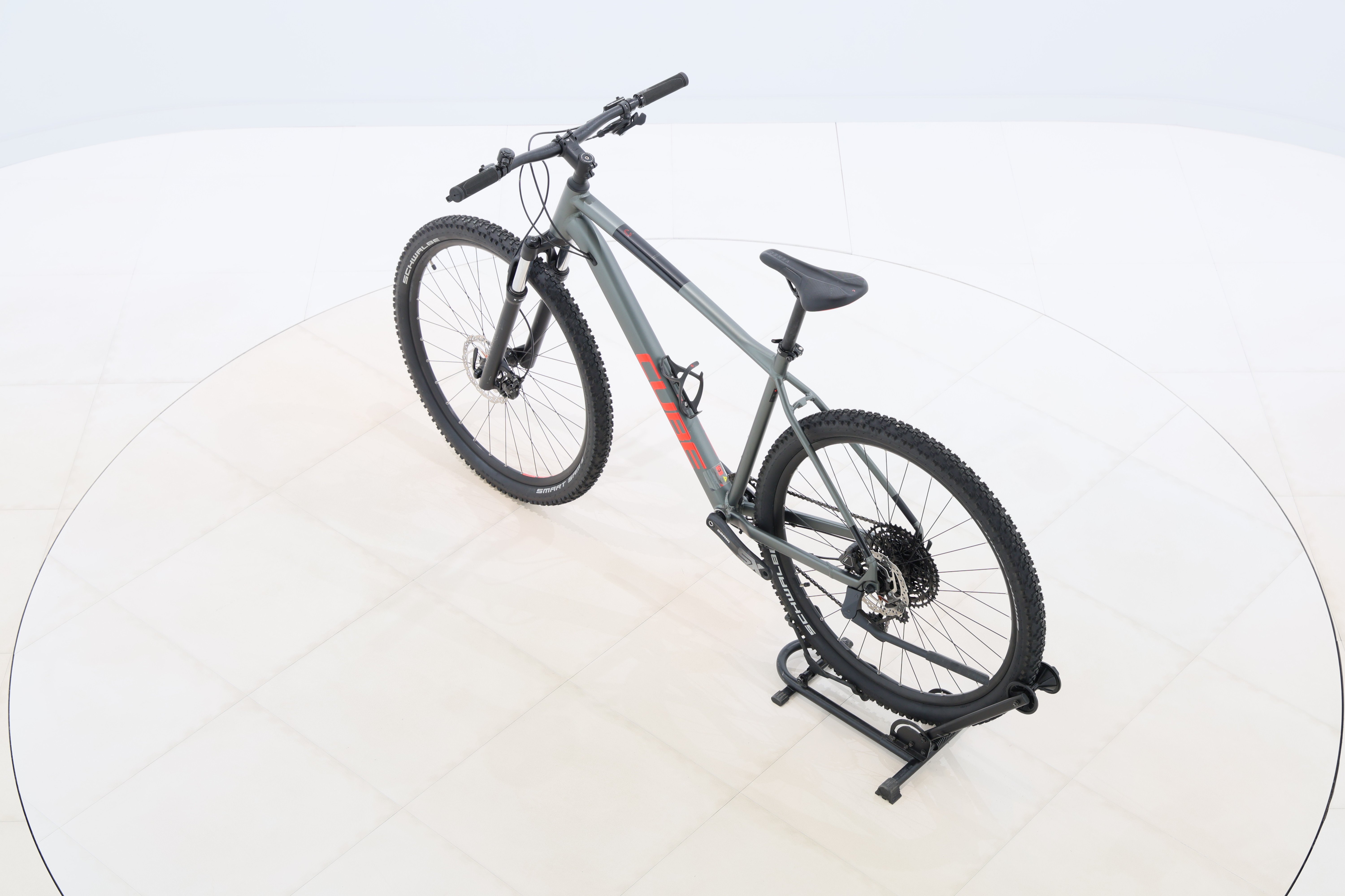 db69de0b-fc9e-4e89-8c97-4521388b46f8