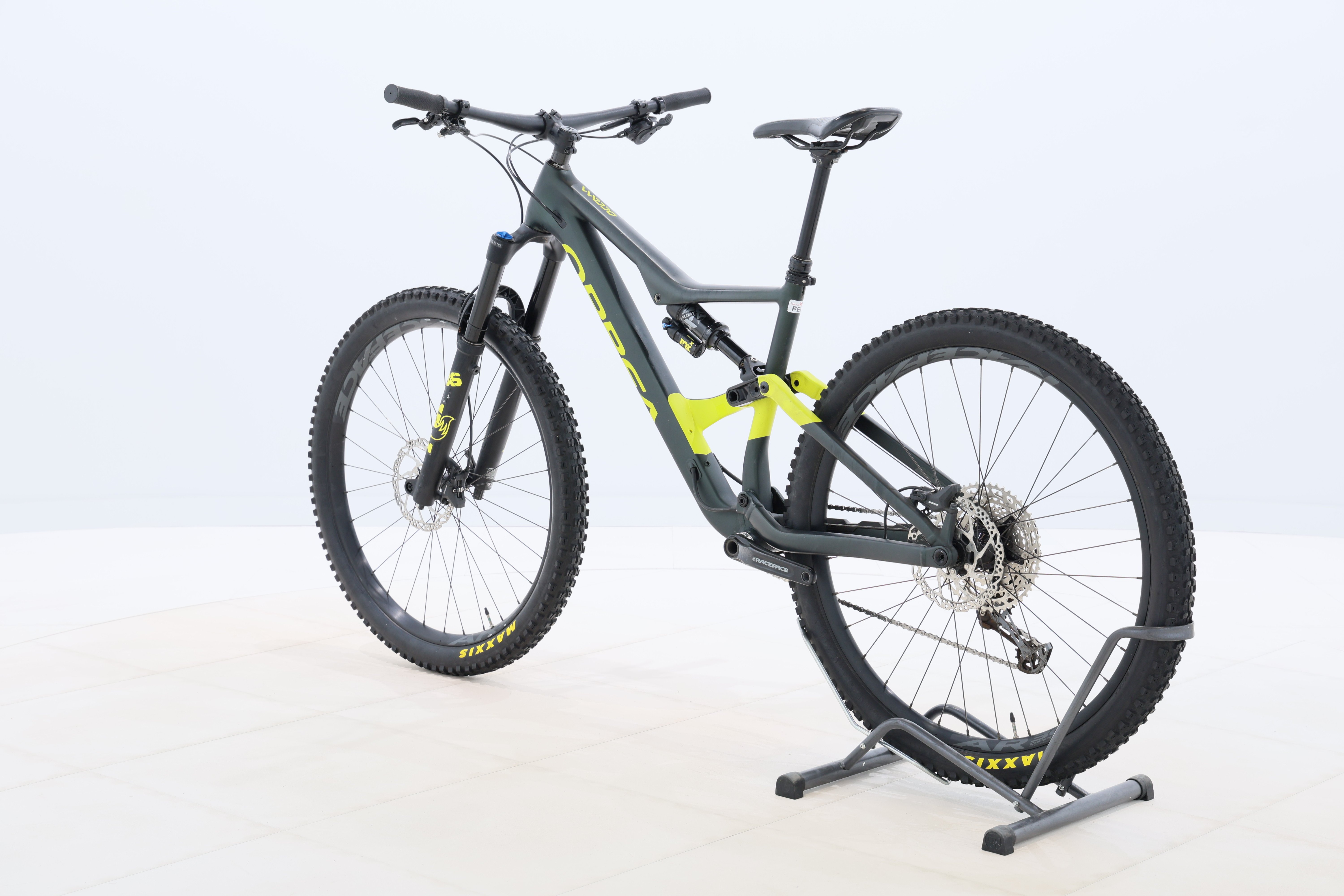 c2f5fe3b-56b6-437f-b745-906c00dddb10