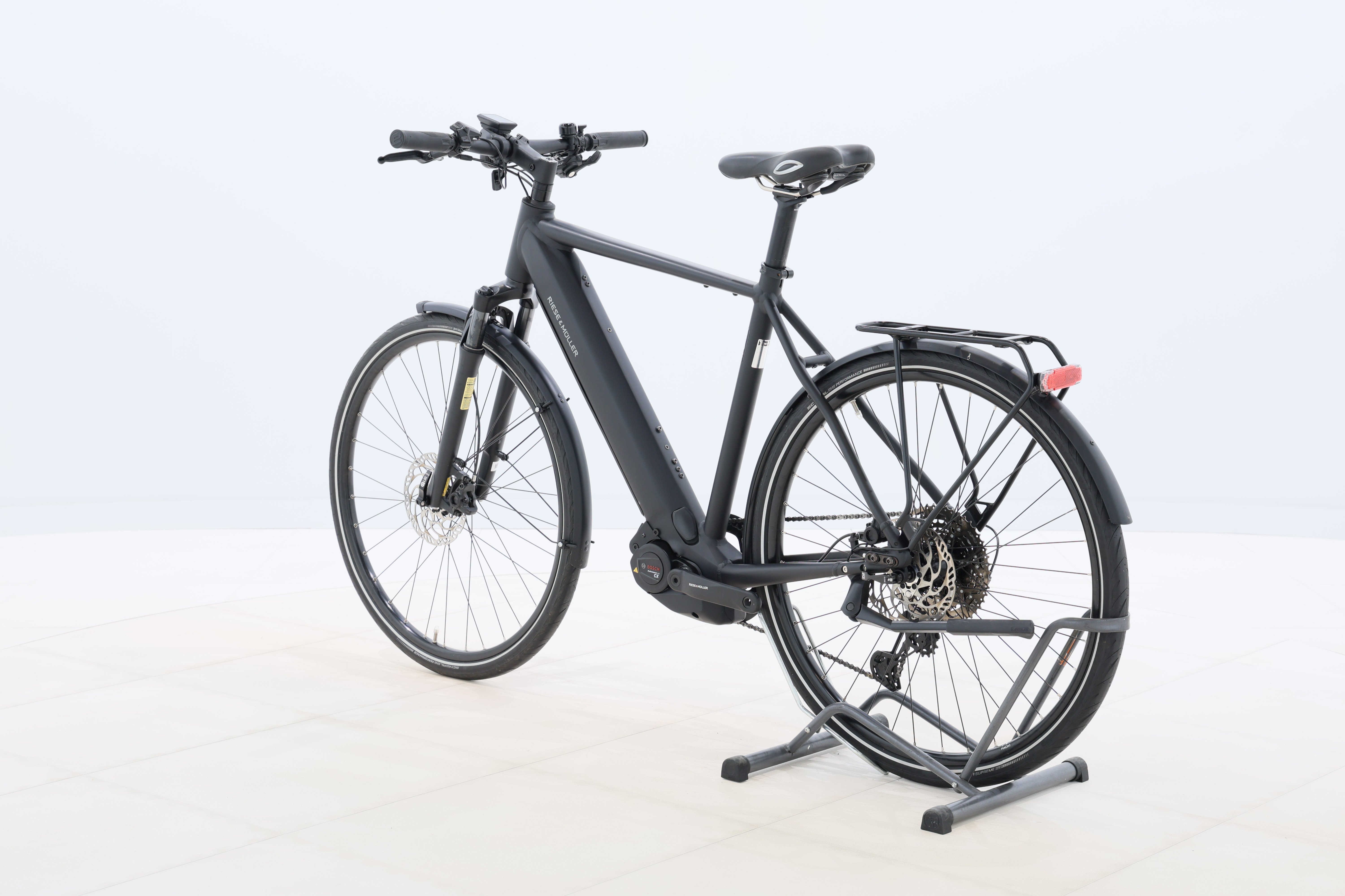 ab51e547-a6e3-4c3d-9e02-de204f636645