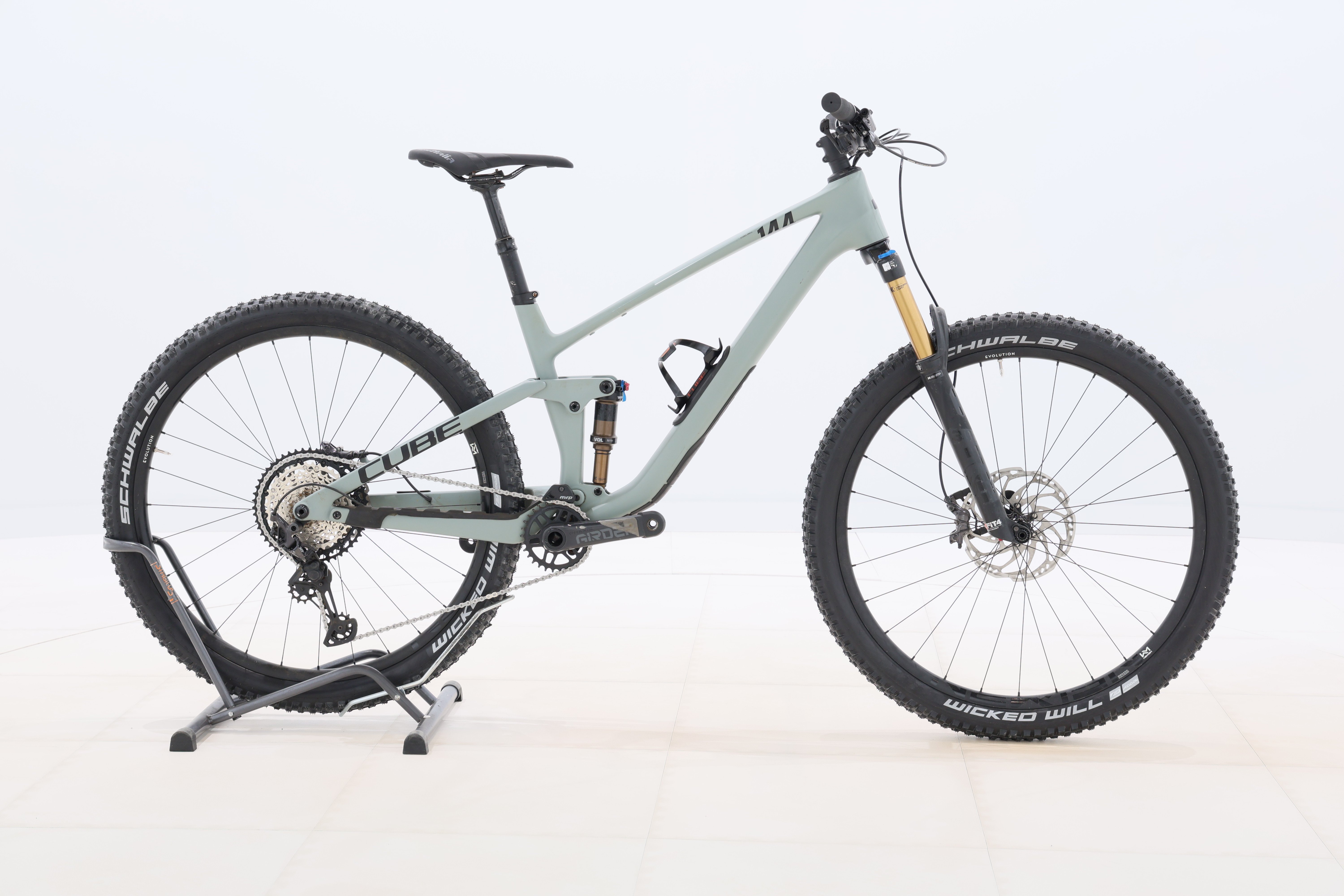 3e9c1ba8-b001-42cb-beab-758d91cfe1fa