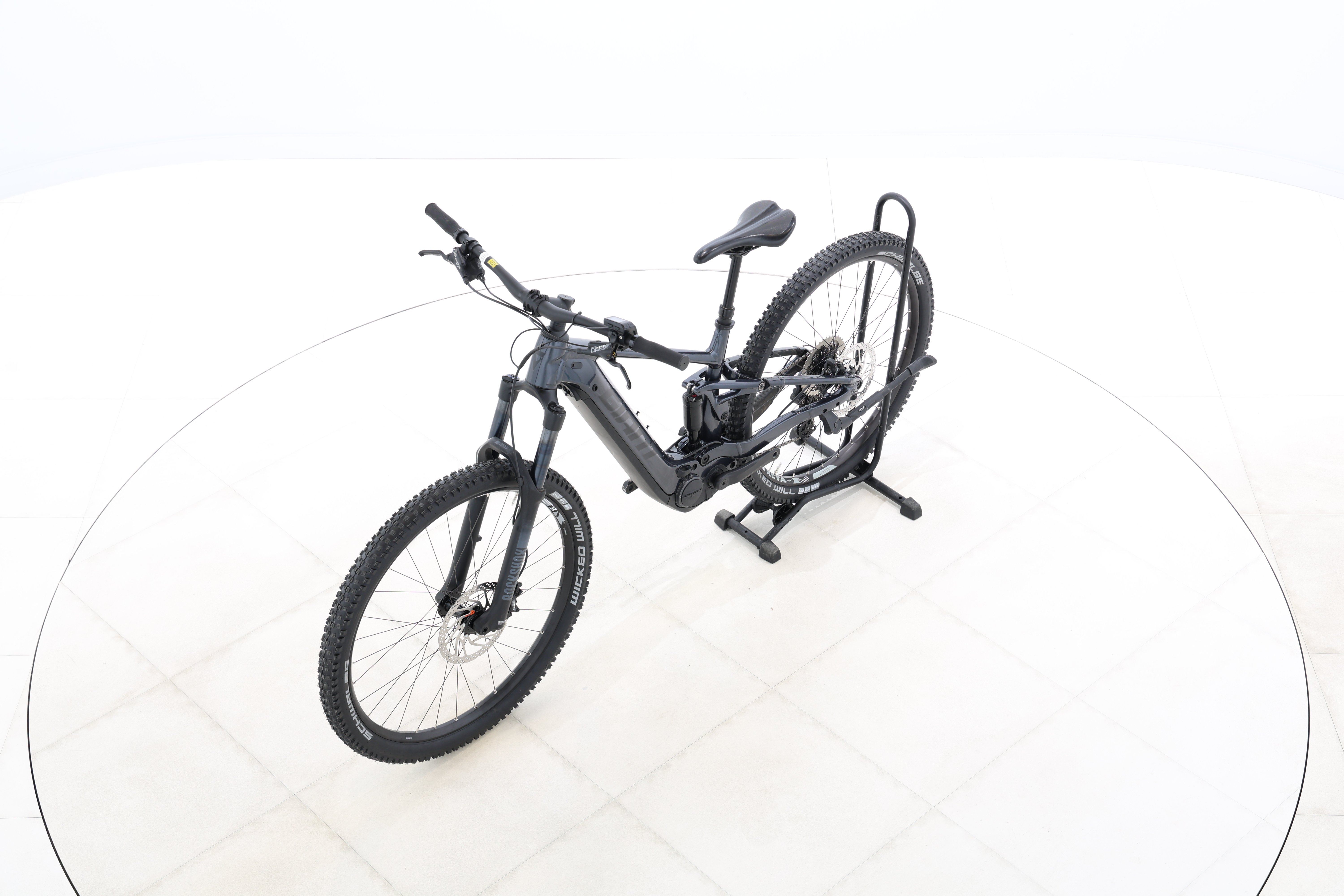 adf5773f-5ba3-4baf-81e3-6e0214df93a5