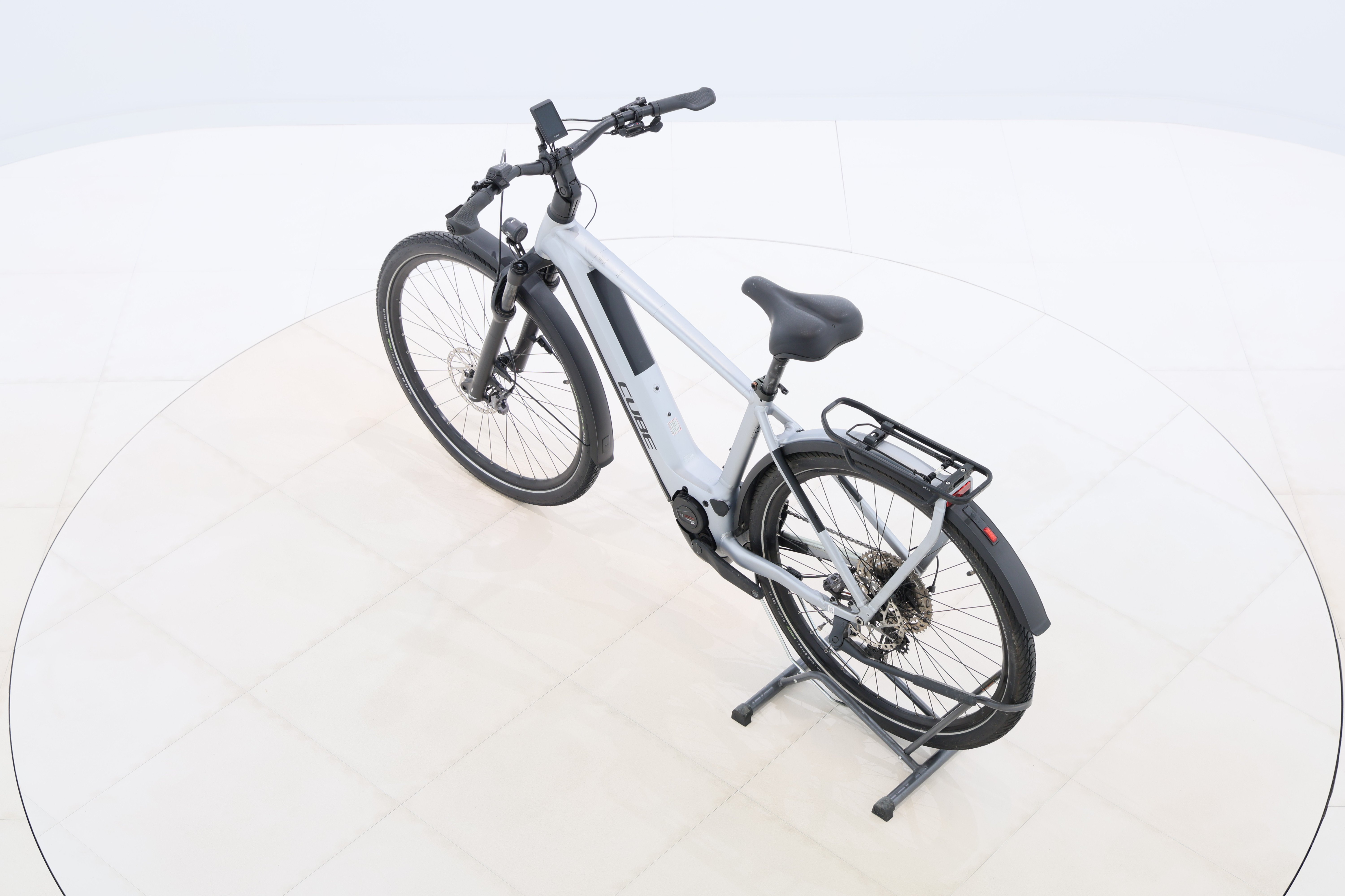 42ef8e45-840a-46e2-b0ad-89a27ecba623