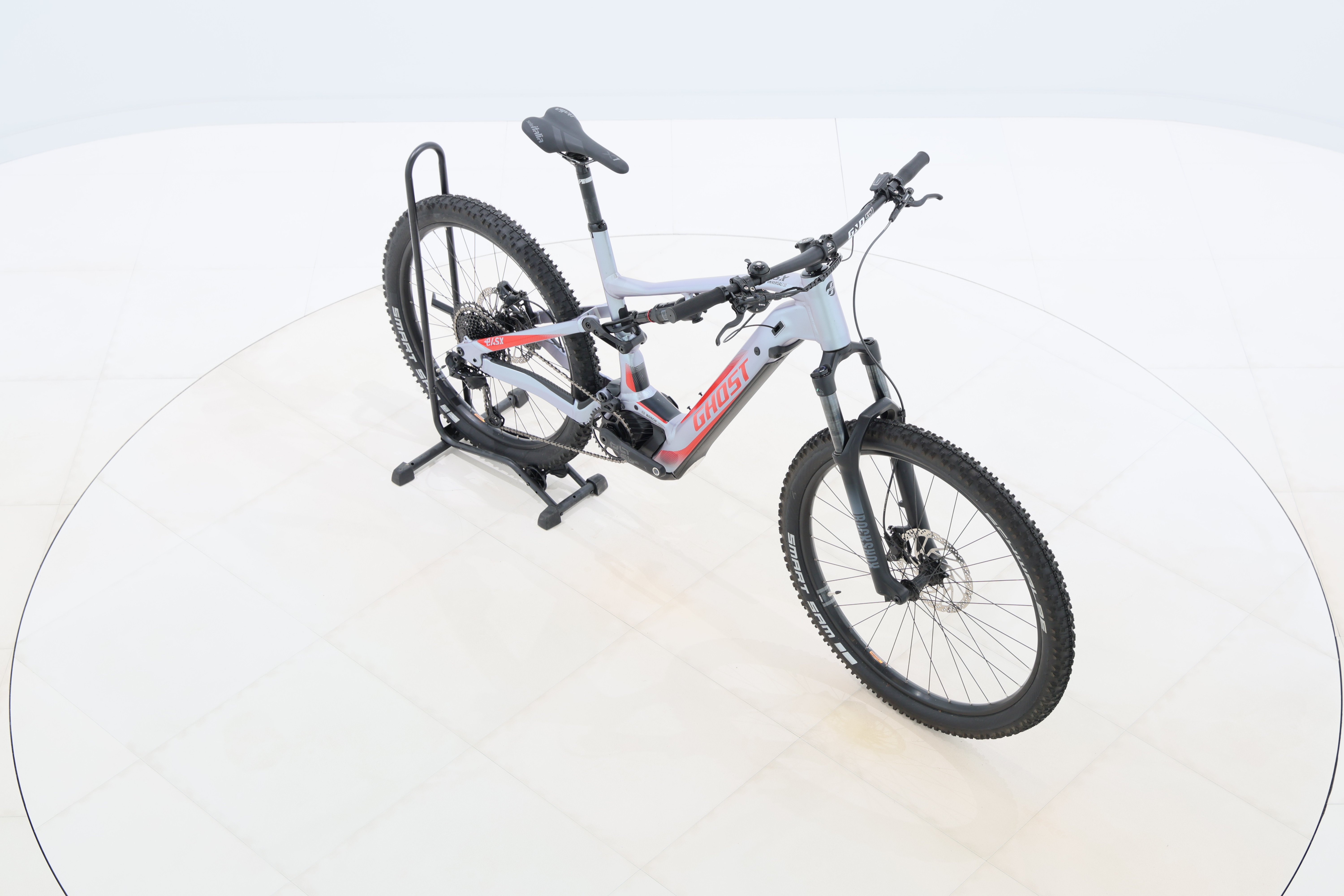 e43e10b7-3cc9-4f96-ad73-db01b7a49ae8