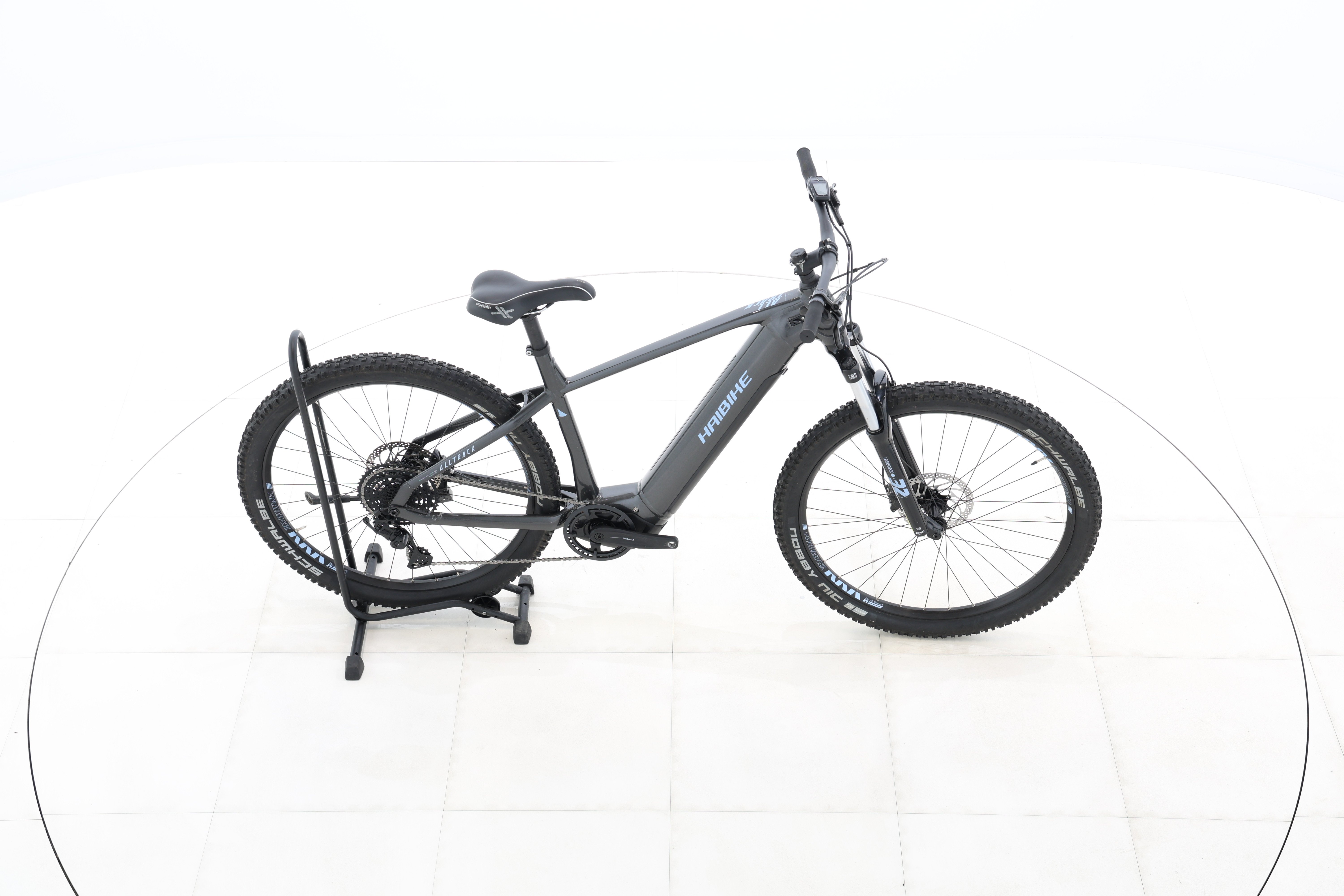 14898c9e-fc69-4a46-ae33-38e2a23b932f