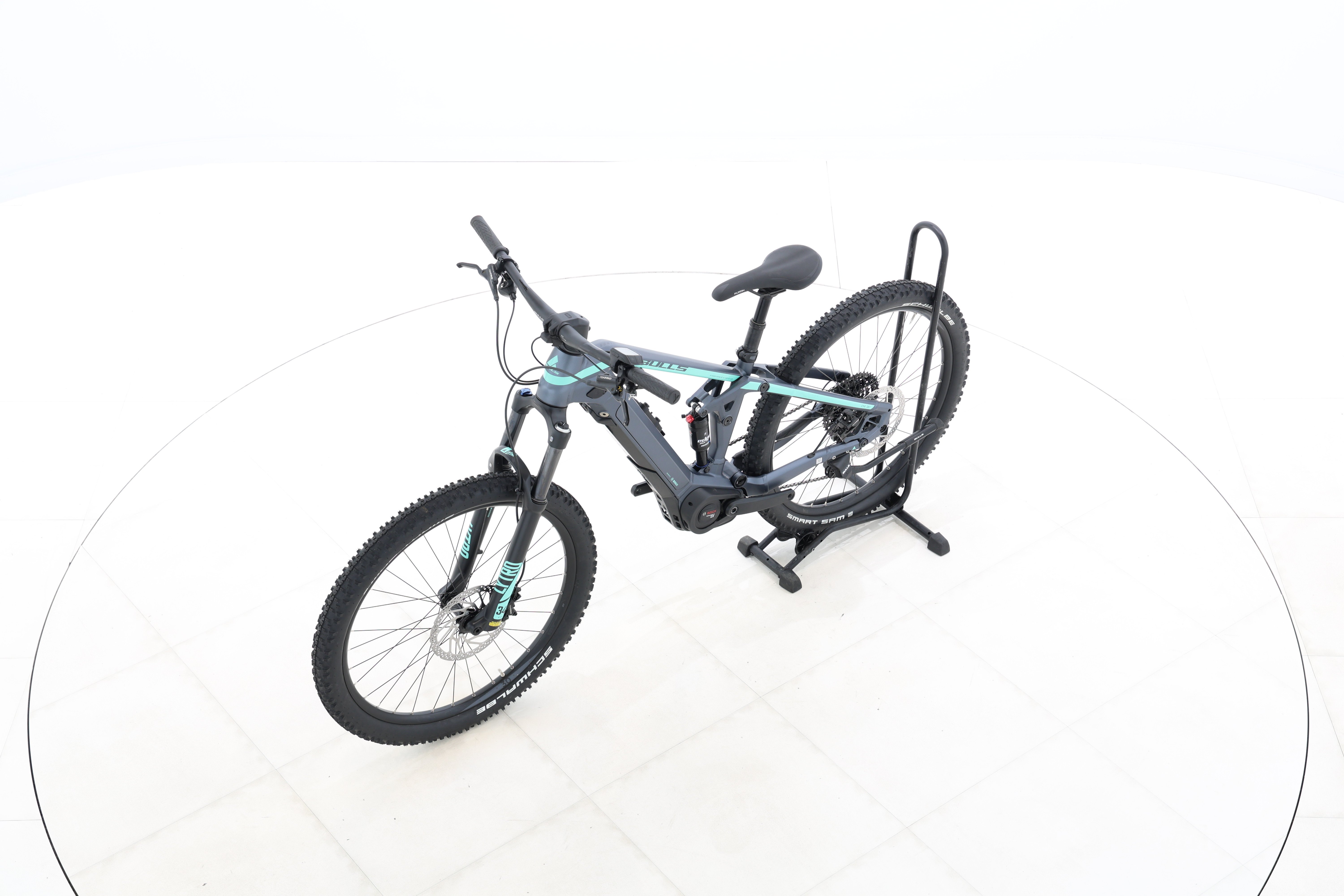 1b732501-d0dd-415b-b1a6-79473737cb8c