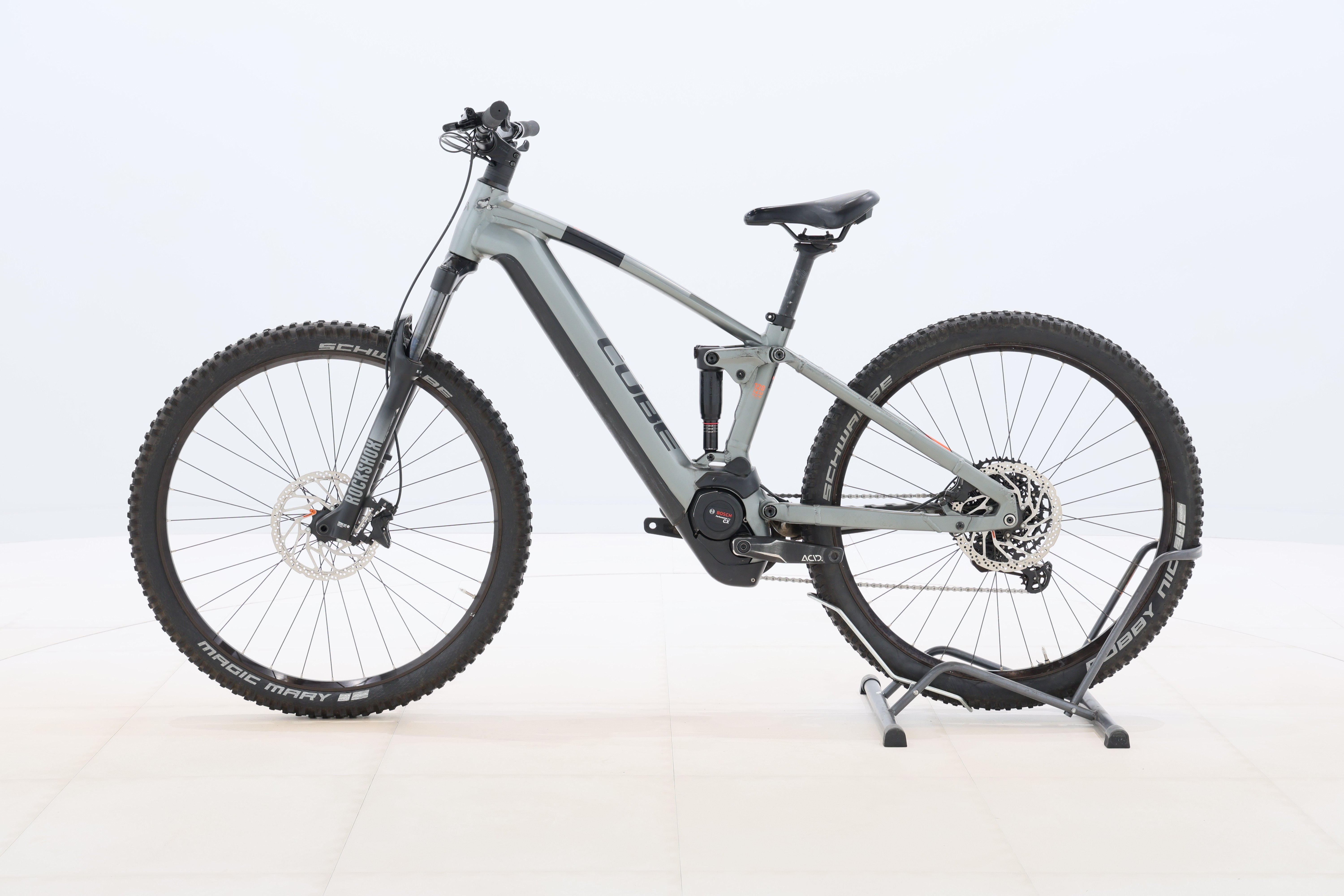 7b081379-7e8f-4ae8-b98f-17d8d456b032