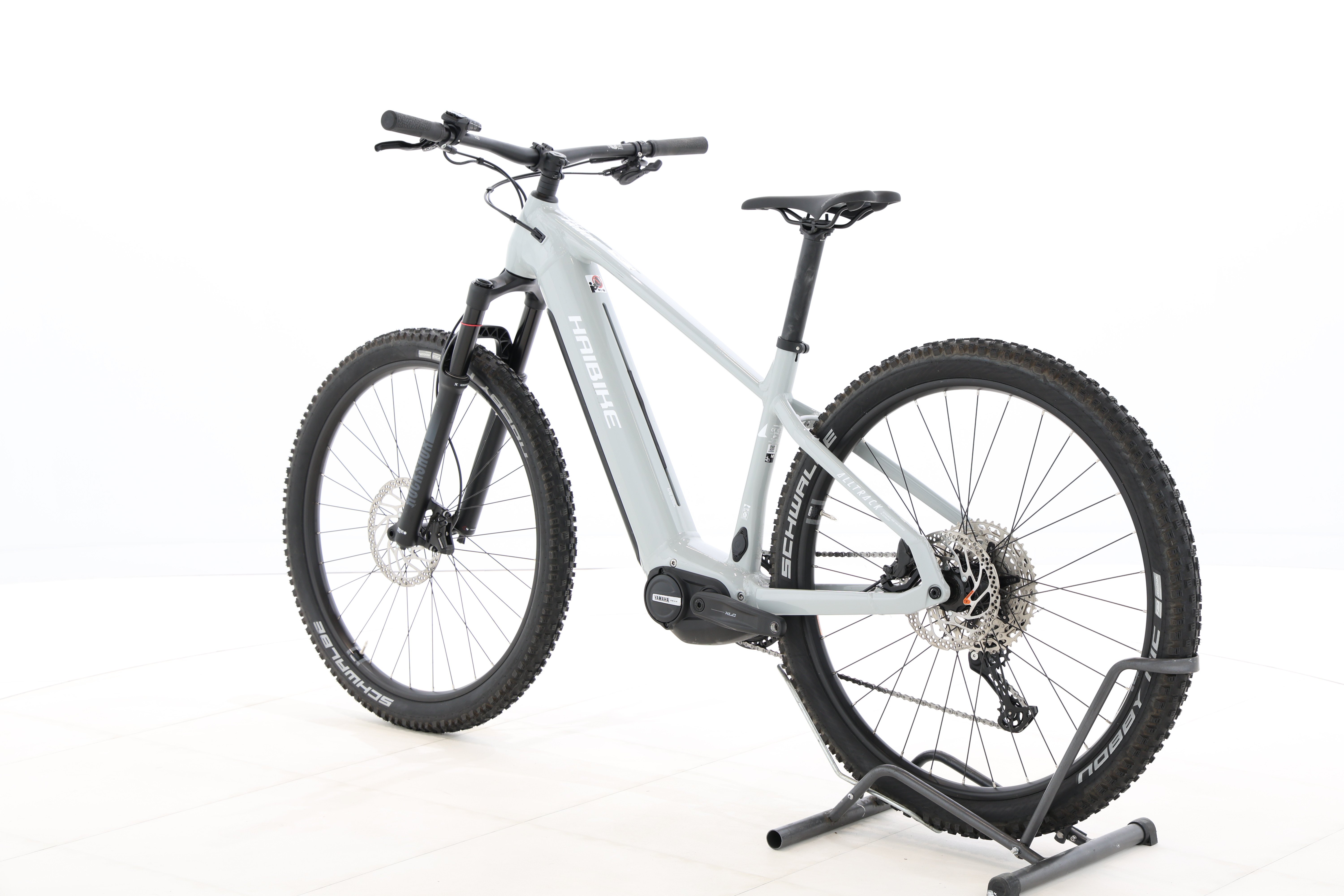 f2b4a30a-1b9b-46d2-8e96-7bdeef5e2740