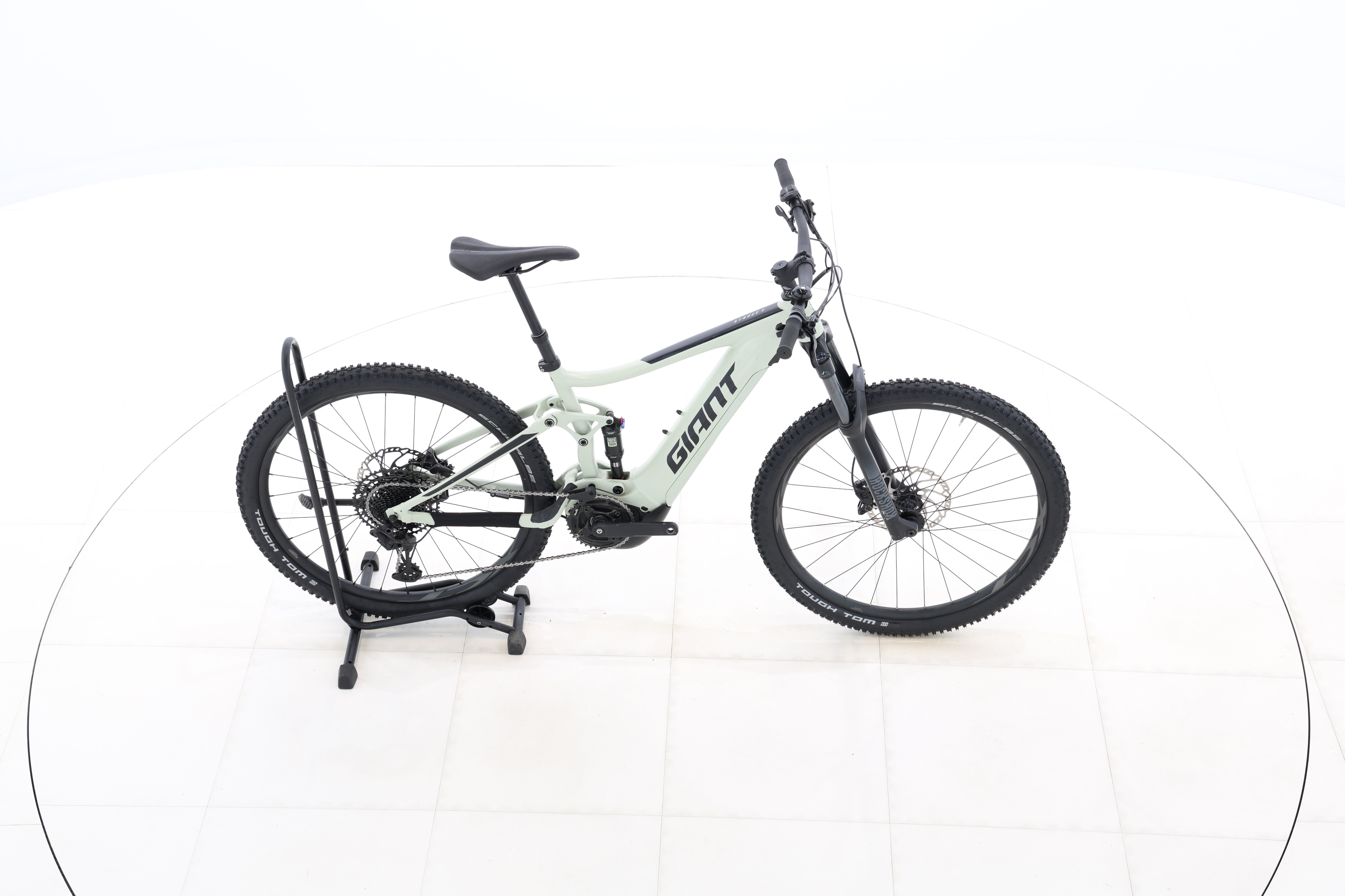 dfe53e5d-d27a-4af6-959c-8cf7dabbb8d8