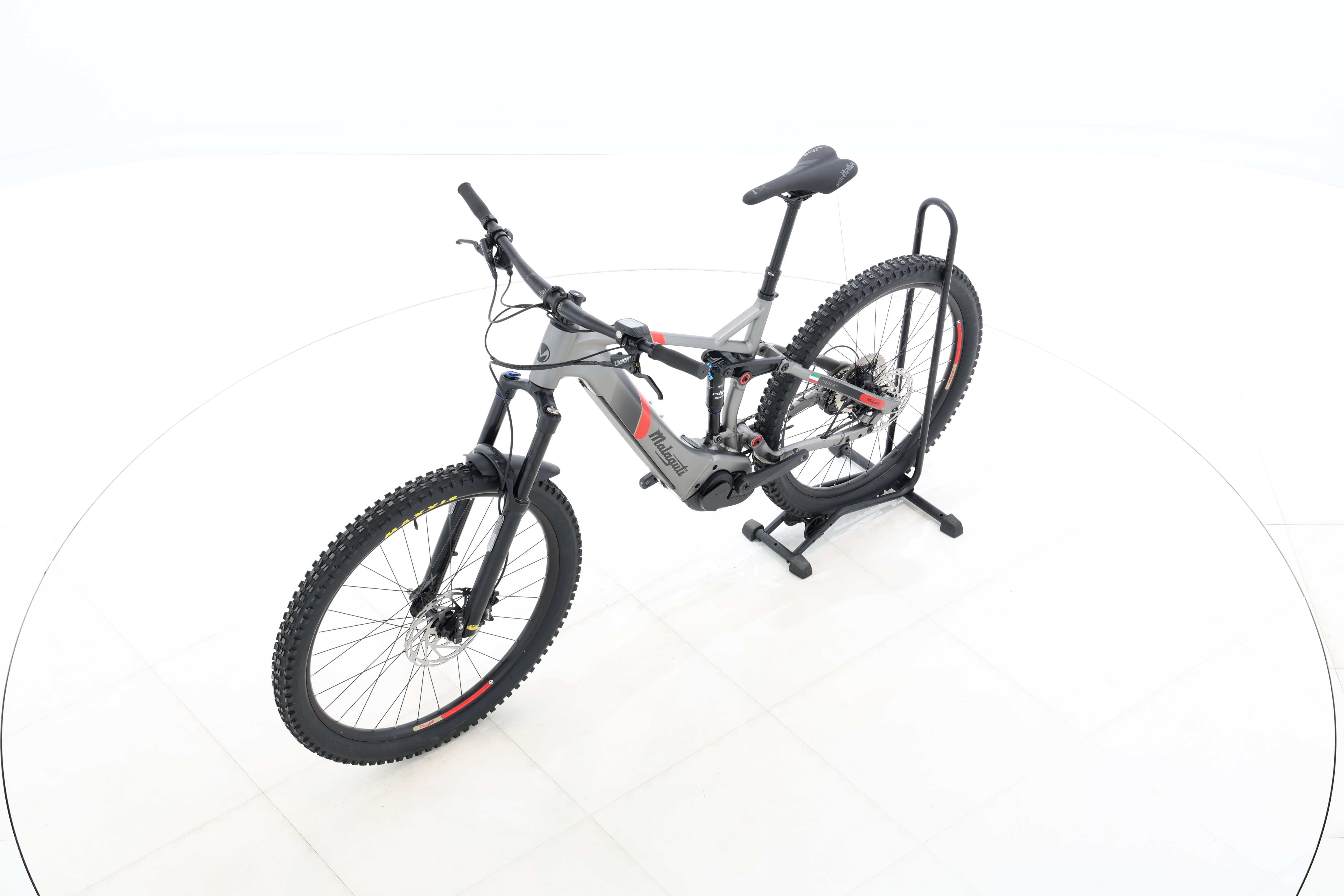 f1fceb4c-5984-4d56-b1b4-68b3867b021b